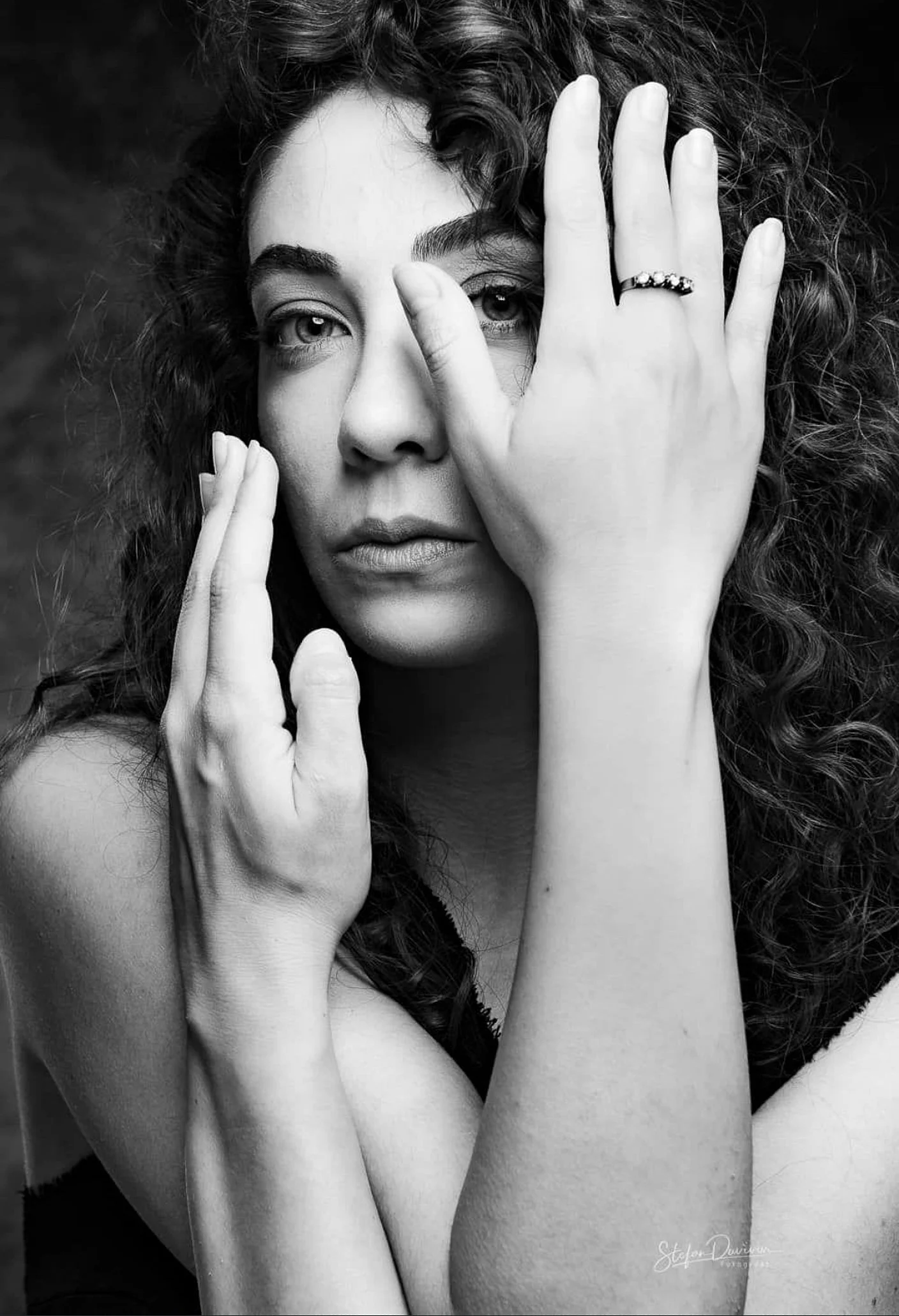 Hands-005.jpg