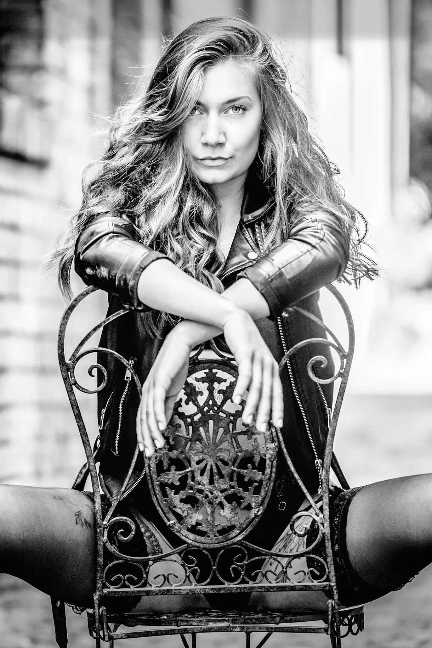 Sitting-065.jpg