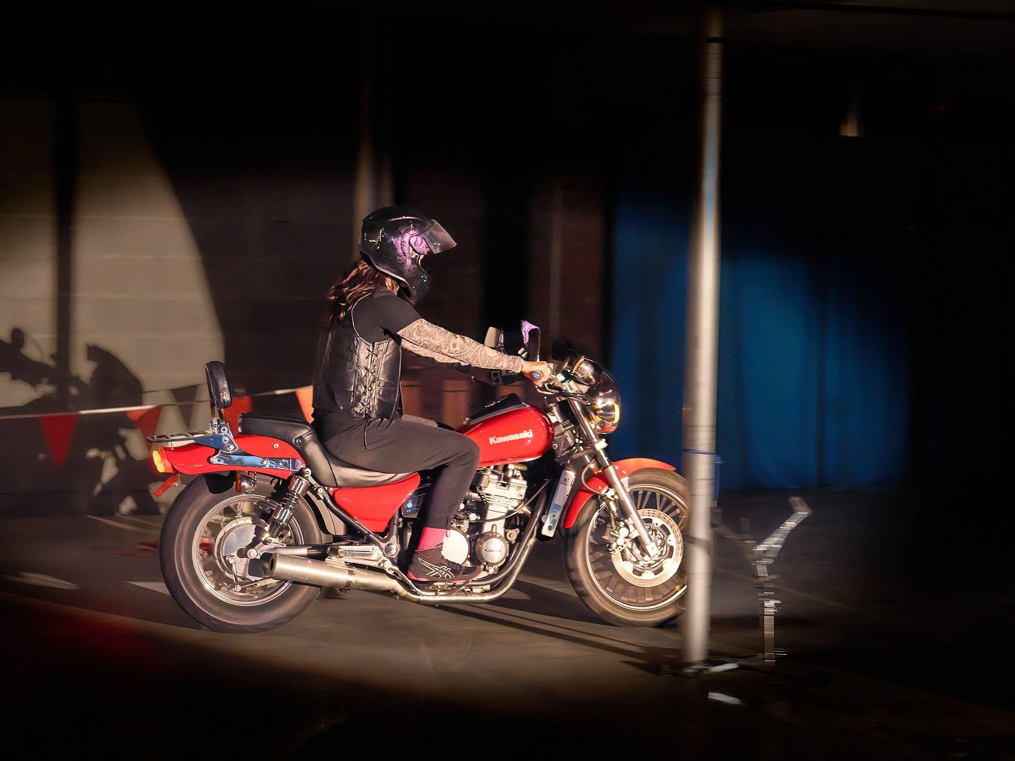 Act 1_01_ADB4193PR_1.jpg