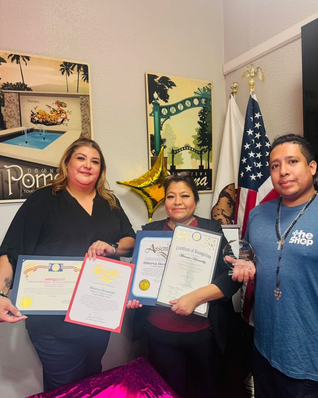 Hay mujeres que no se rinden, que aunque el camino sea dif&iacute;cil, siguen caminando con fe, con dignidad y con amor por su comunidad. Minerva Hernandez es una de esas mujeres que ha aprendido a convertir los obst&aacute;culos en fuerza, el cansan