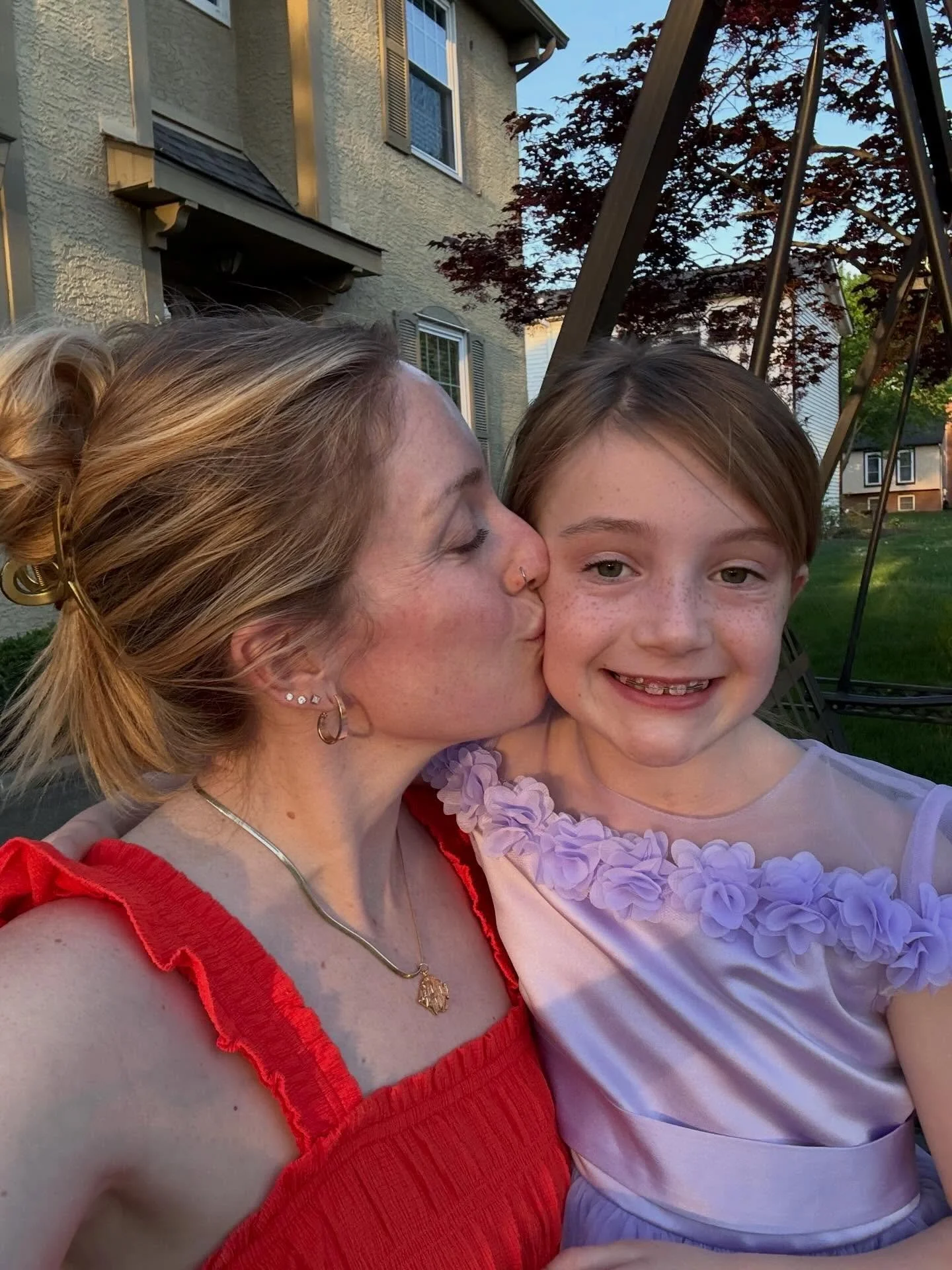 My mini built-in bestie roommate 🫛