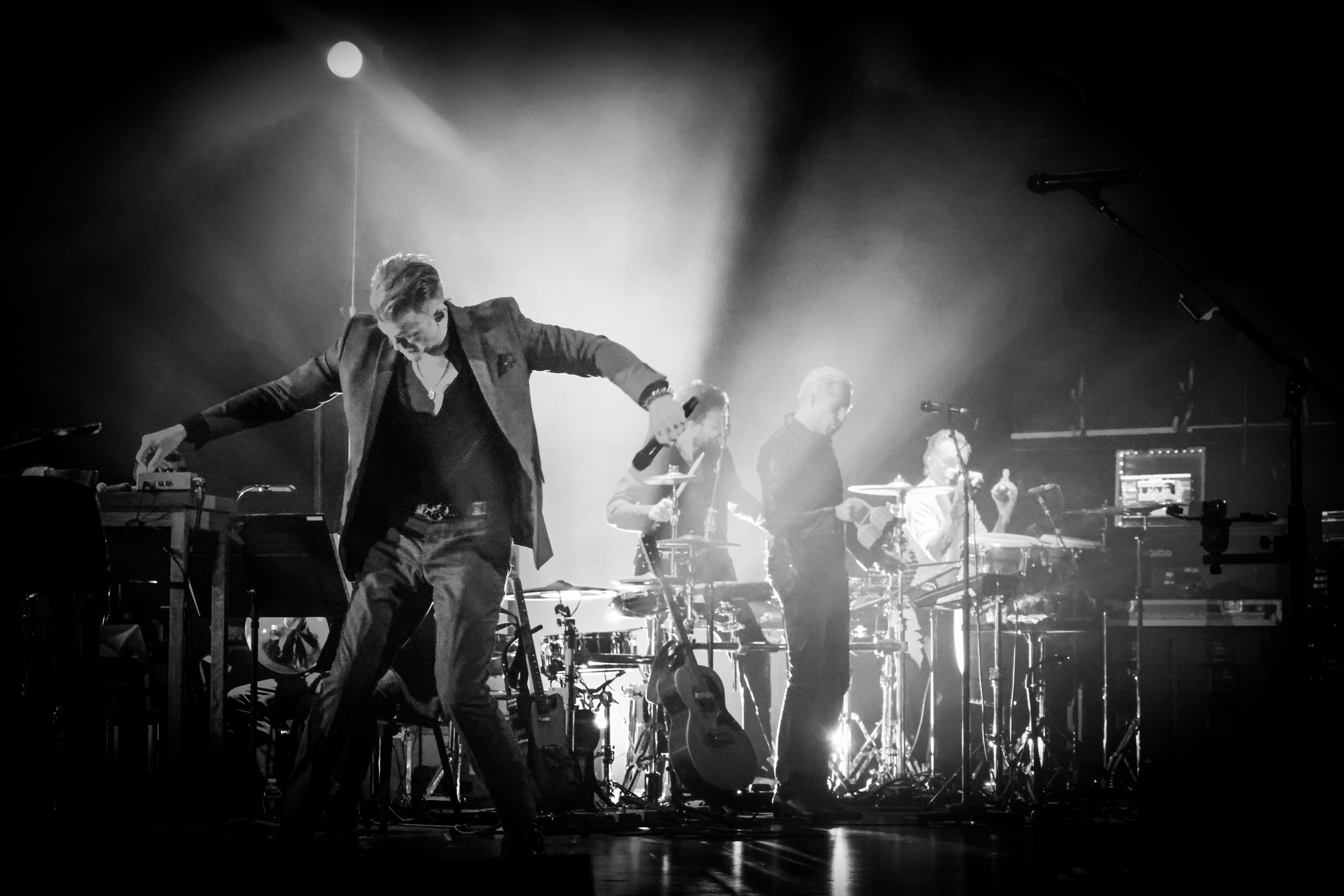    Queens of the Stone Age  
