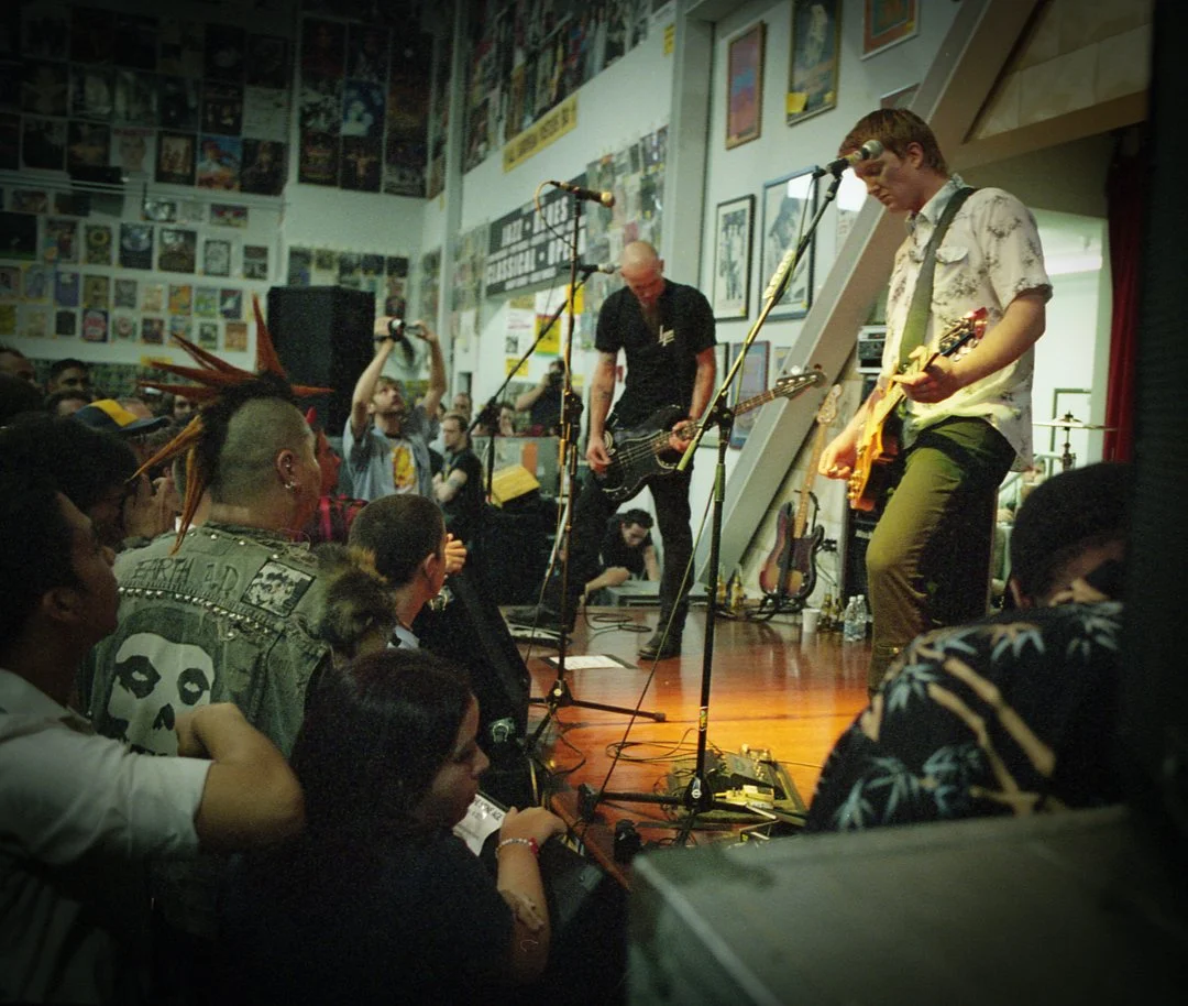 QOTSA Amoeba Live-027-2.jpg
