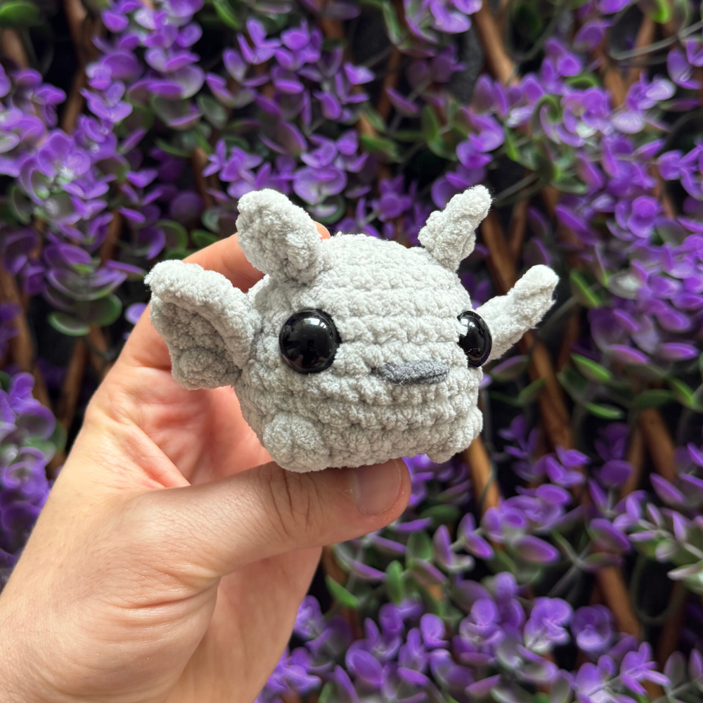 Itty Bitty Bat no sew crochet pattern — crochetmezaddy