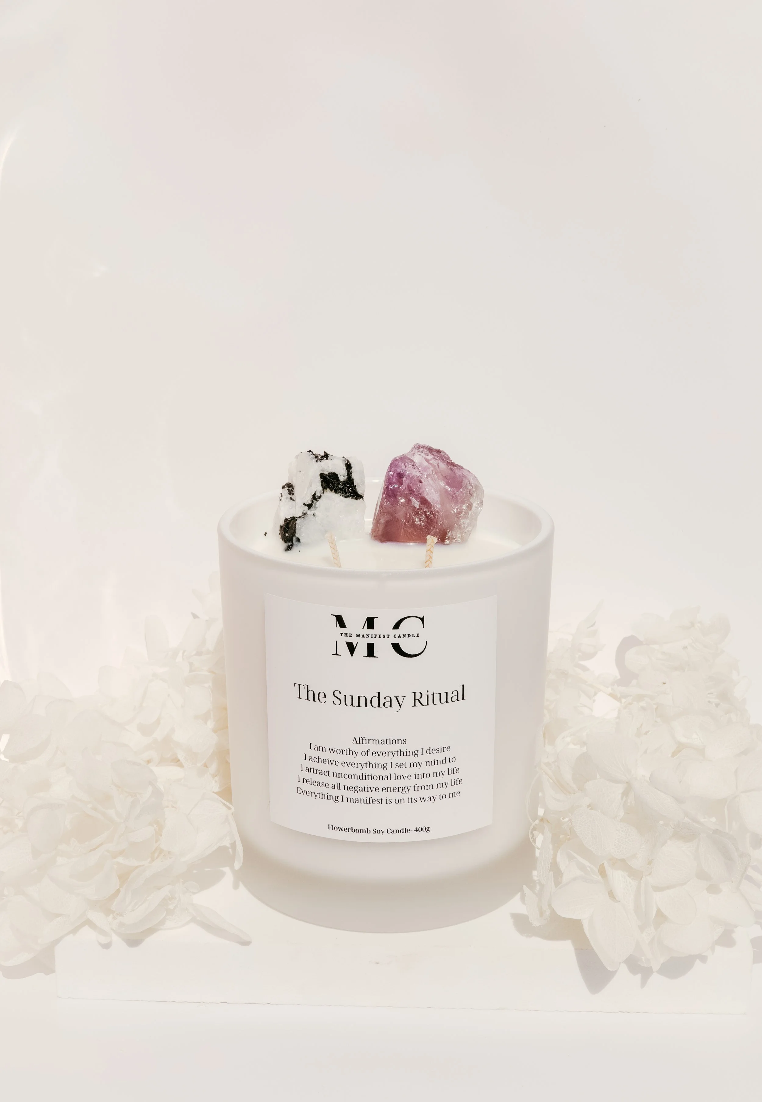 The Sunday ritual candle, the Sunday ritual box, the Sunday ritual