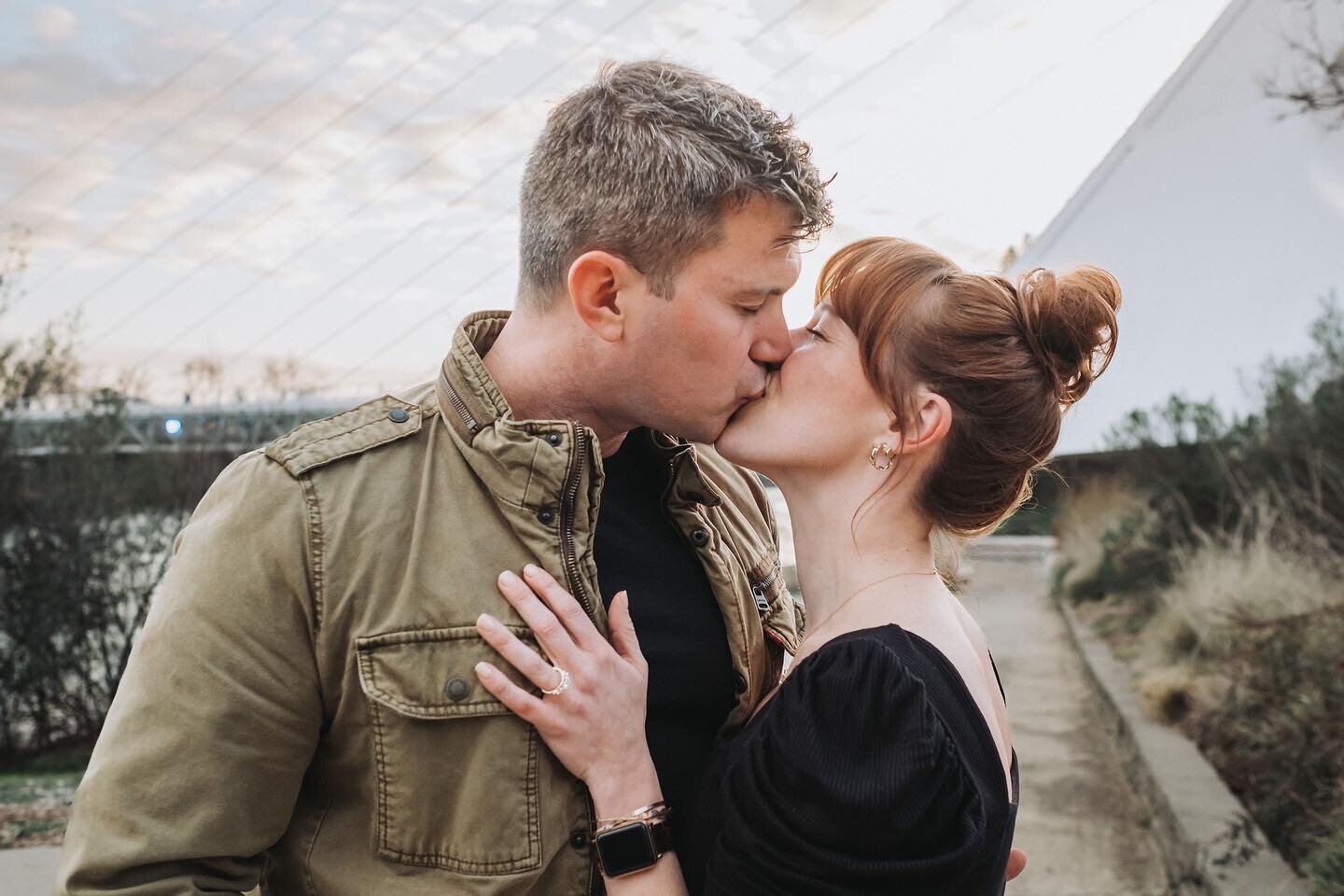 Here&rsquo;s another one from Ben and Anna&rsquo;s Engagement! 📸
.
I felt like a secret spy. Ben had told me to stay incognito, acting like I was taking photos of the sunset. All while I was on the lookout for when they came through. Once he asked h