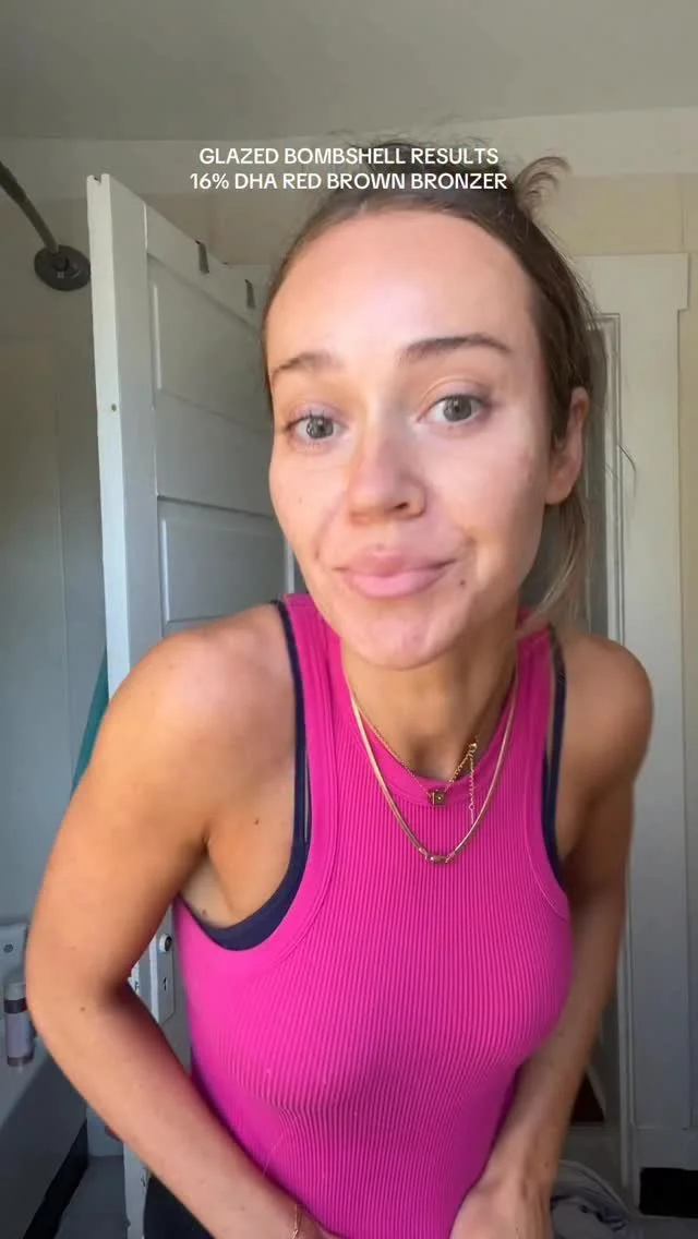 Bombshell for the win ๐ฅโจ
If your client is looking for depth- this is IT ๐ด 
We love hearing what the pros think- thank you @bronzedmonarch.tans ๐ฆ