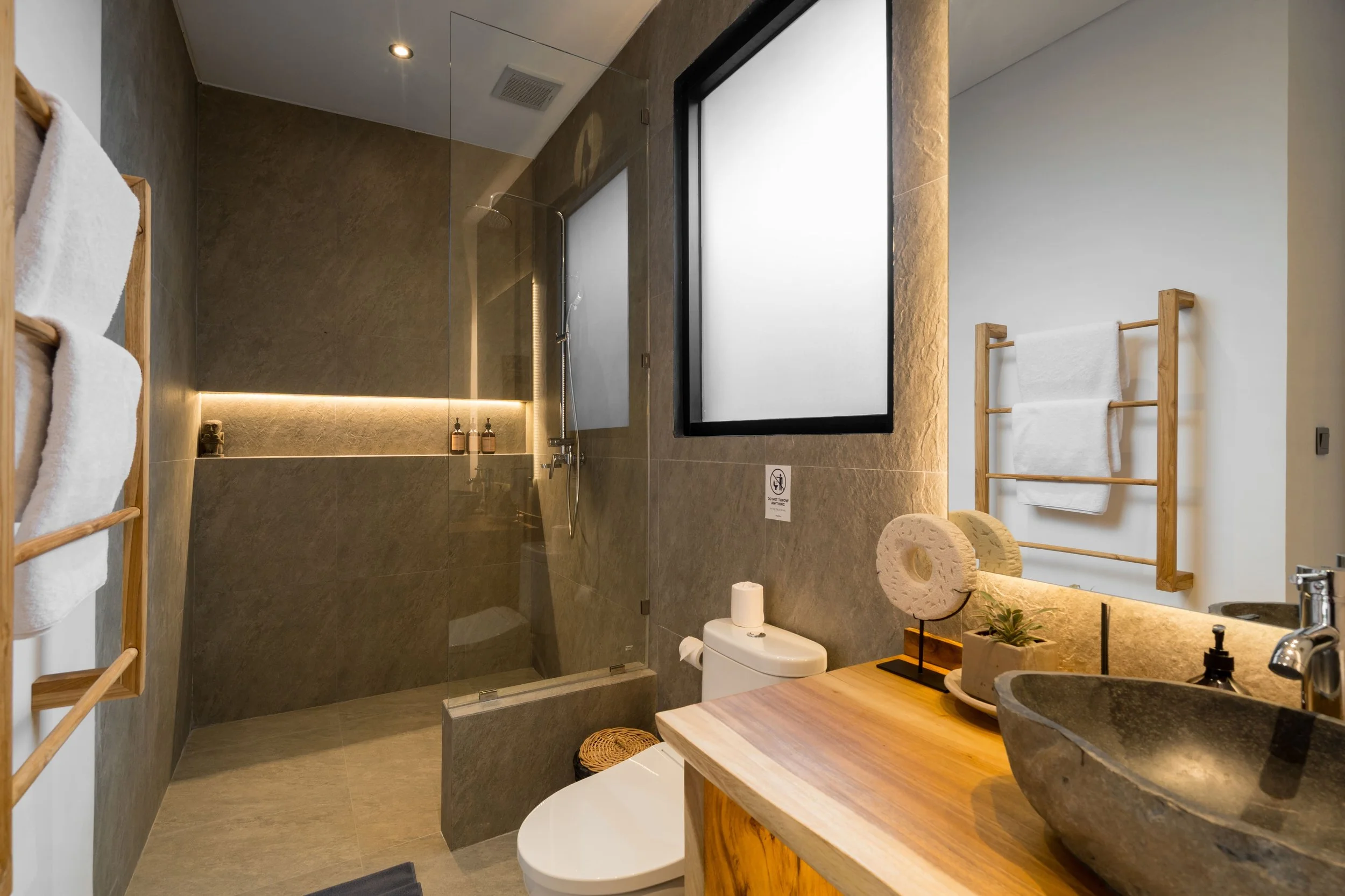 OBSIDIAN HIDEAWAY VILLA - 6 BEDROOM - UBUD