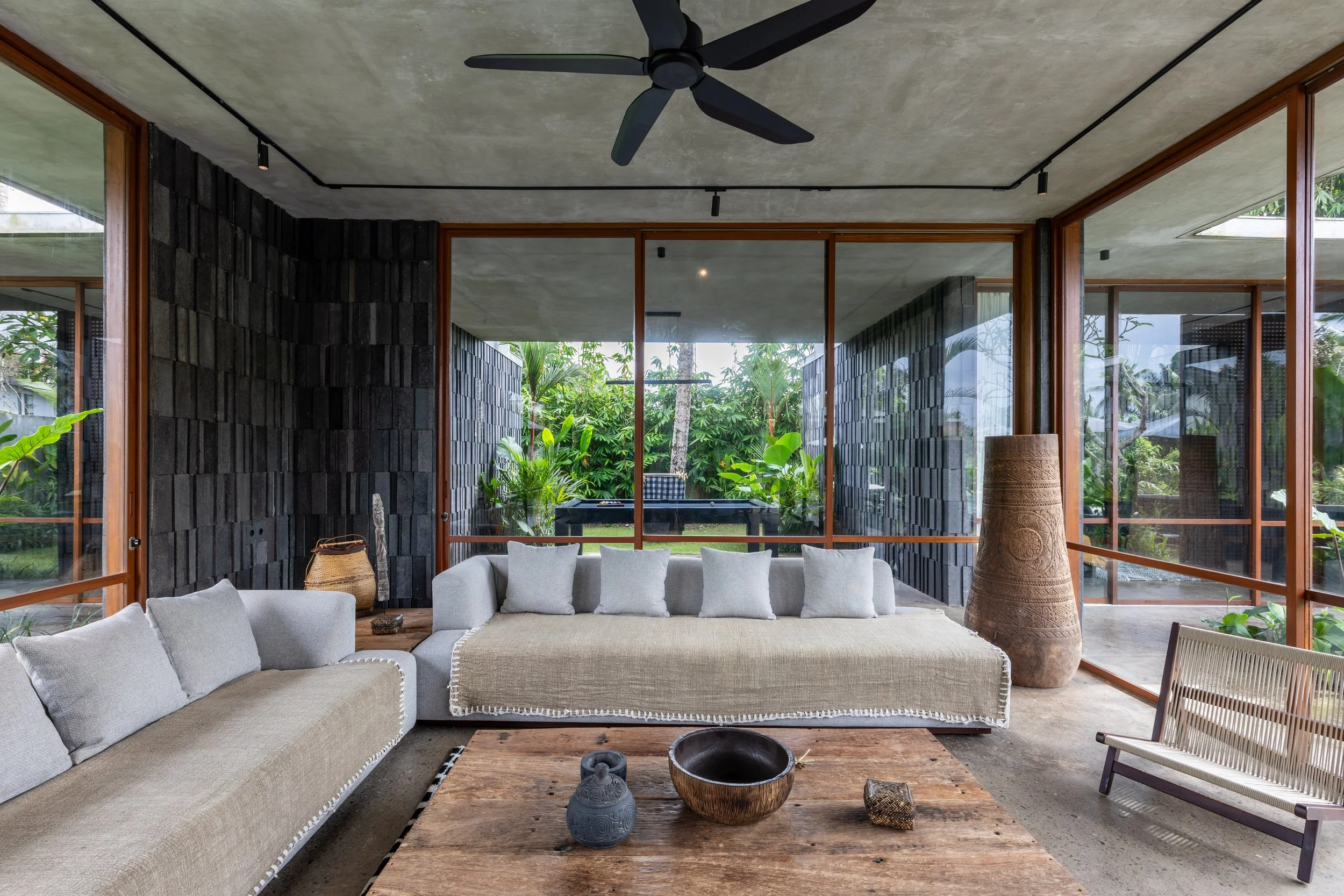 JAPANESE BRUTALIST VILLA - 5 BEDROOM - UBUD
