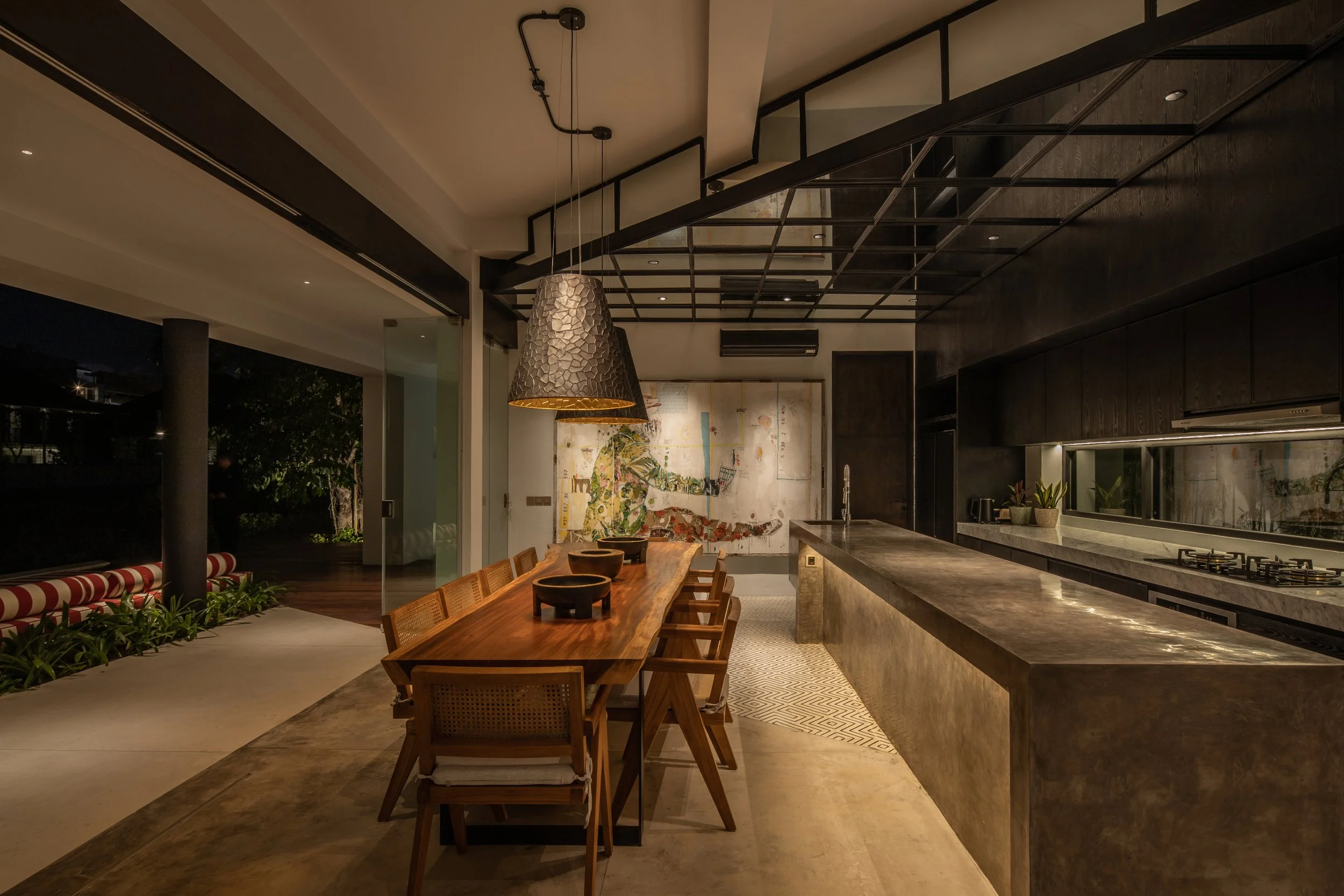 STUNNING ARCHITECTURAL RESIDENCE - 5 BEDROOM - BERAWA - CANGGU