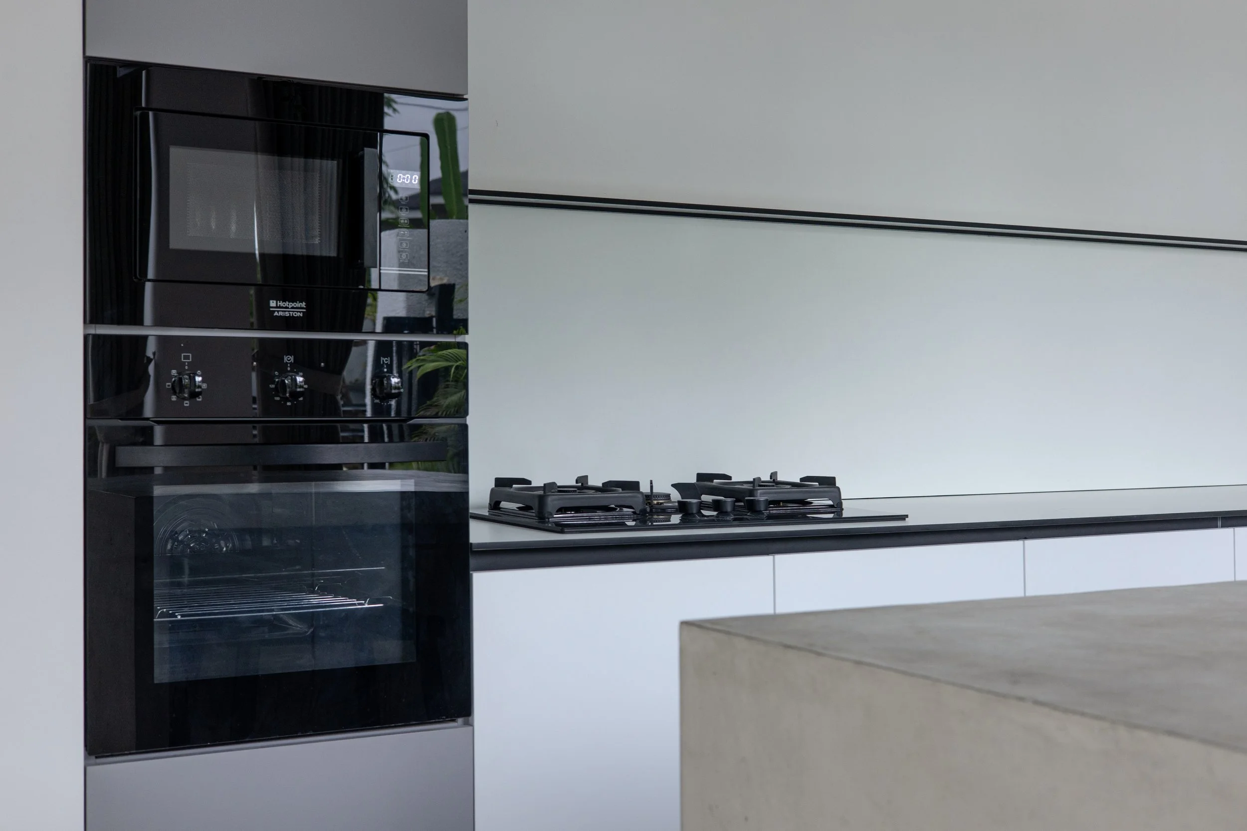 MONOCHROME GEOMETRY VILLA - 2 BEDROOM - PERERENAN
