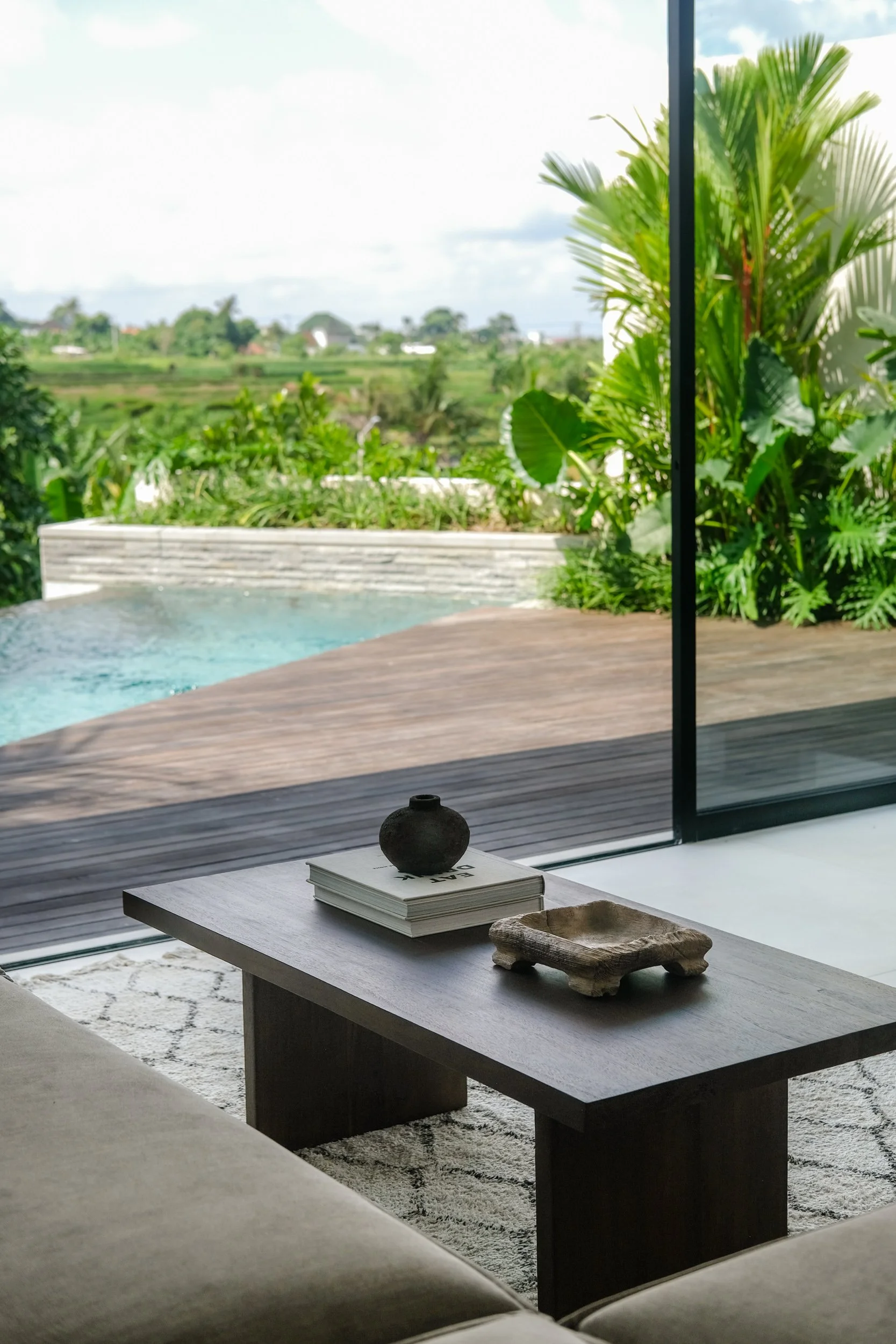ARCHITECTURAL TROPICAL VILLA ABOVE THE RICE FIELDS - 3 BEDROOM - NYANYI BEACH - Bali - for - sale