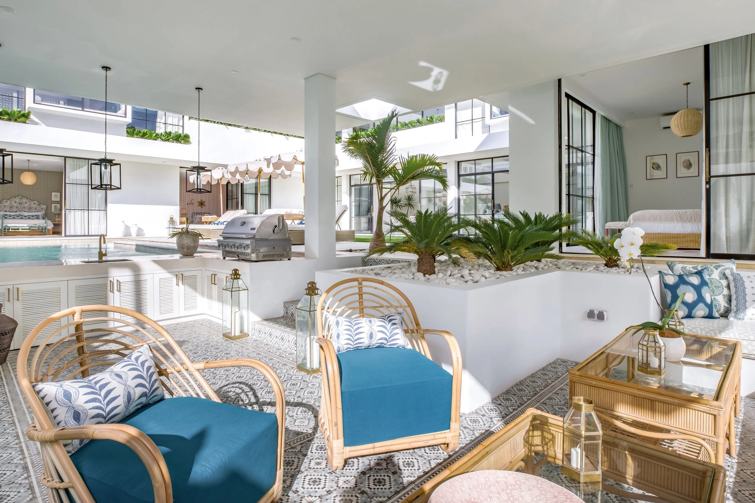 villa-for-sale-bali-canggu-berawa-6-bedroom