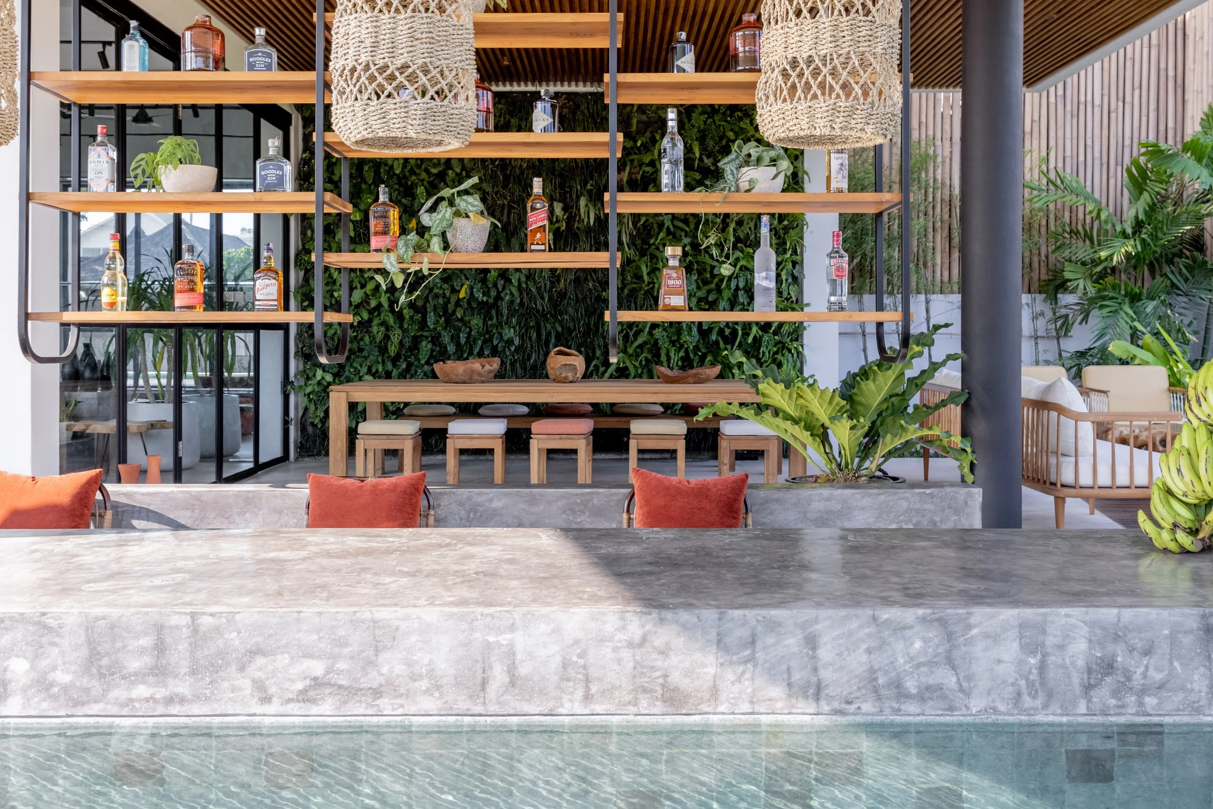 STUNNING ARCHITECTURAL RESIDENCE - 5 BEDROOM - BERAWA - CANGGU