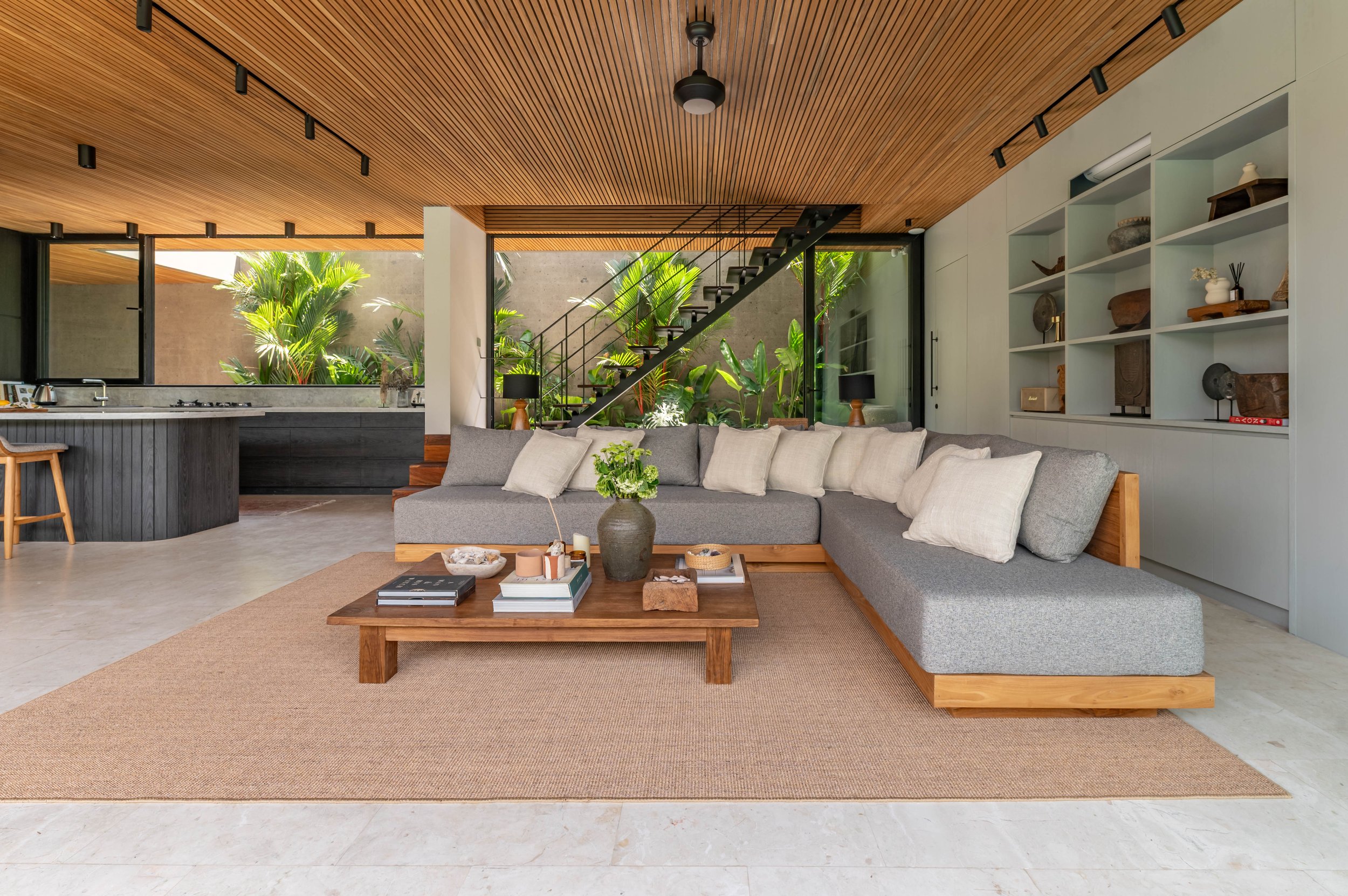 TIMELESS FAMILY VILLA - 4 BEDROOM - BABAKAN CANGGU | For Sale, Bali.