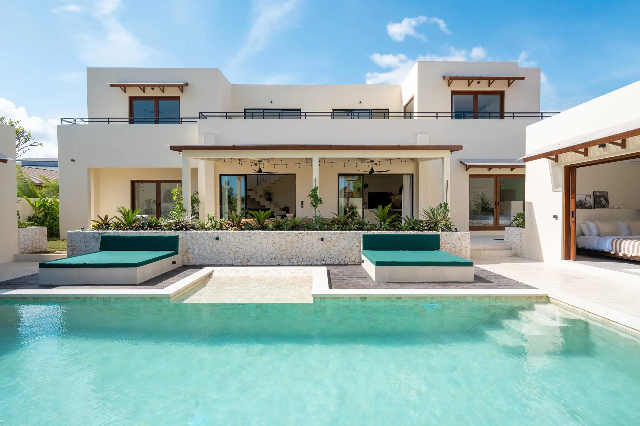 SERENE BALI VILLA RETREAT - 6 BEDROOM - PERERENAN