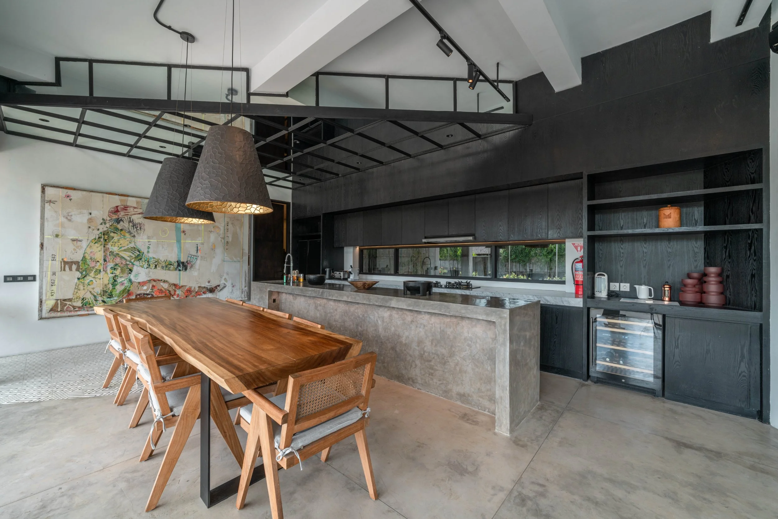 STUNNING ARCHITECTURAL RESIDENCE - 5 BEDROOM - BERAWA - CANGGU