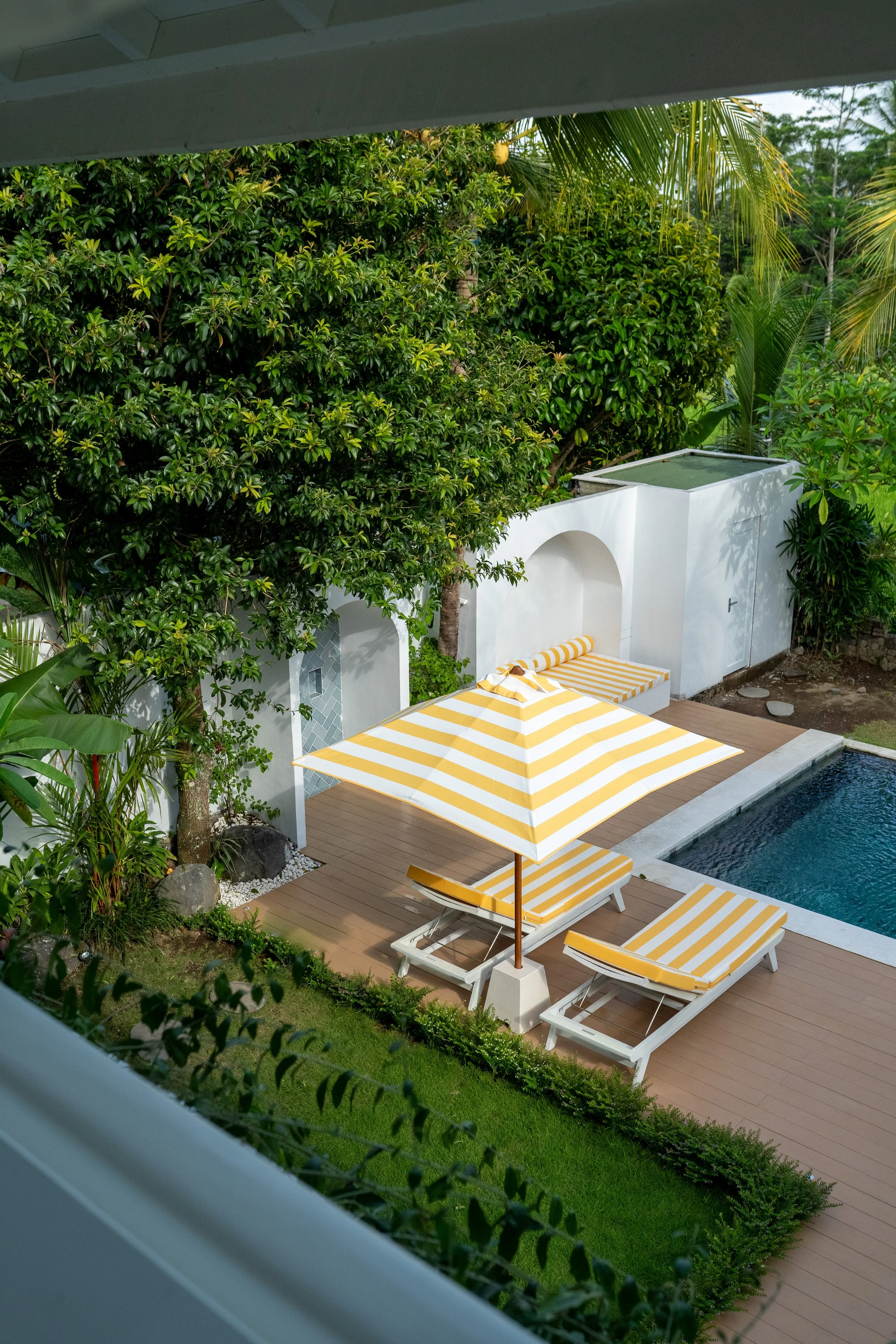 CONTEMPORARY SACTUARY FRAMED BY NATURE - 6 BEDROOM - UBUD