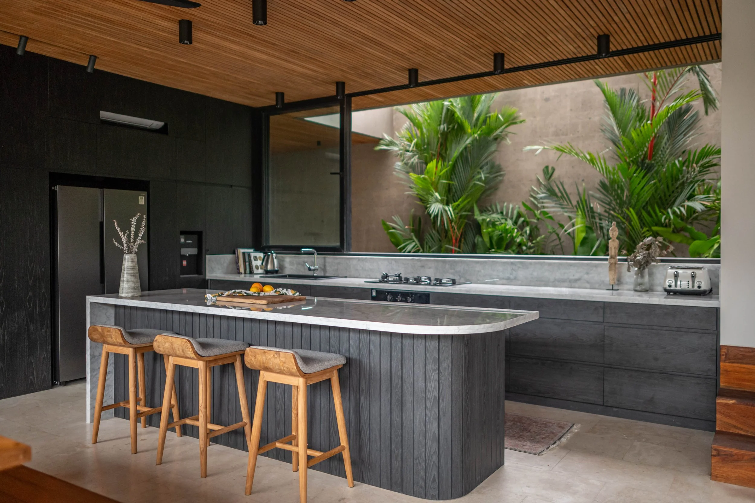 TIMELESS FAMILY VILLA - 4 BEDROOM - BABAKAN CANGGU | For Sale, Bali.