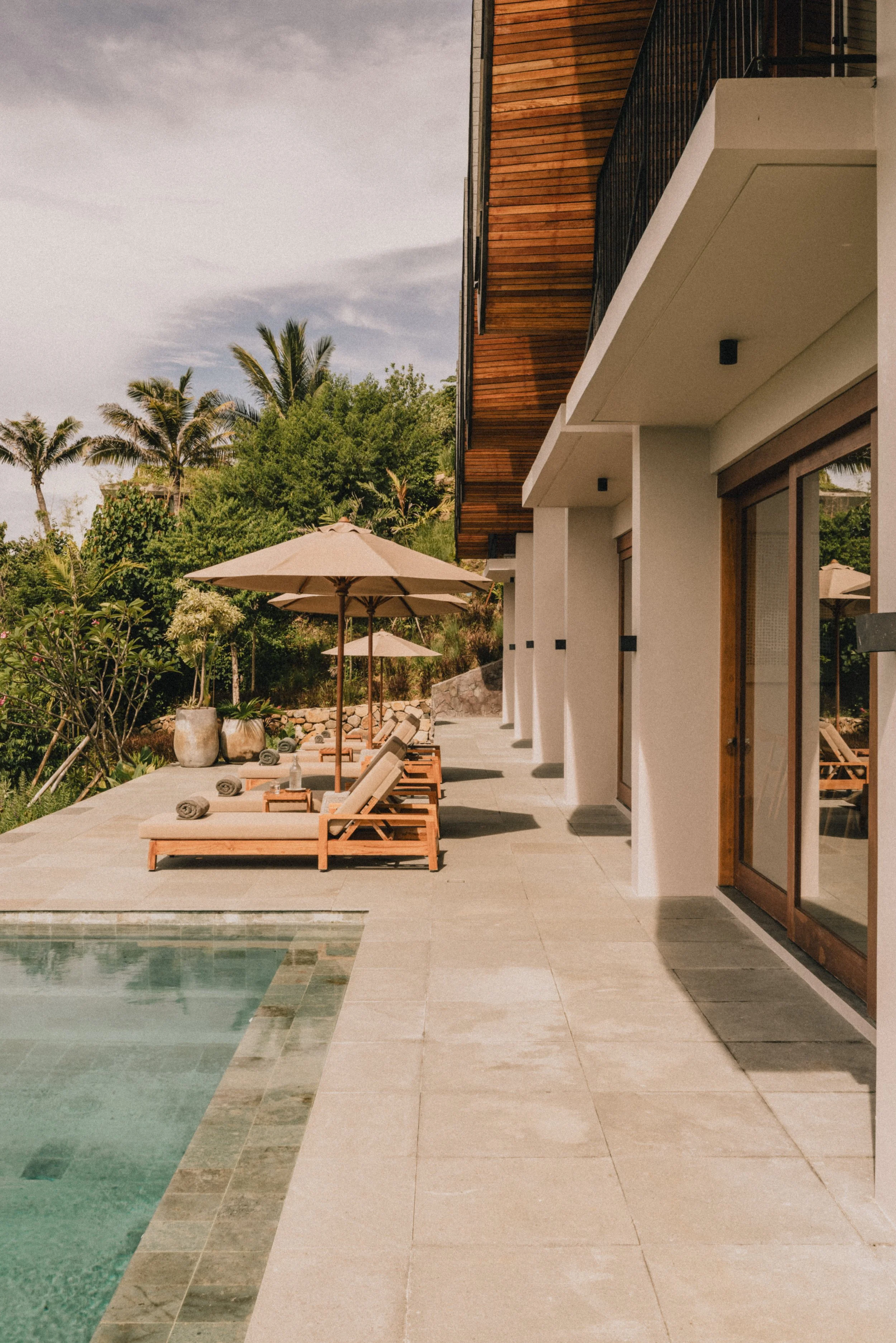 ARCHITECTURAL VILLA BY ALEXIS DORNIER - 5 BEDROOM - TAMPAH HILLS - LOMBOK - EXCLUSIVITY