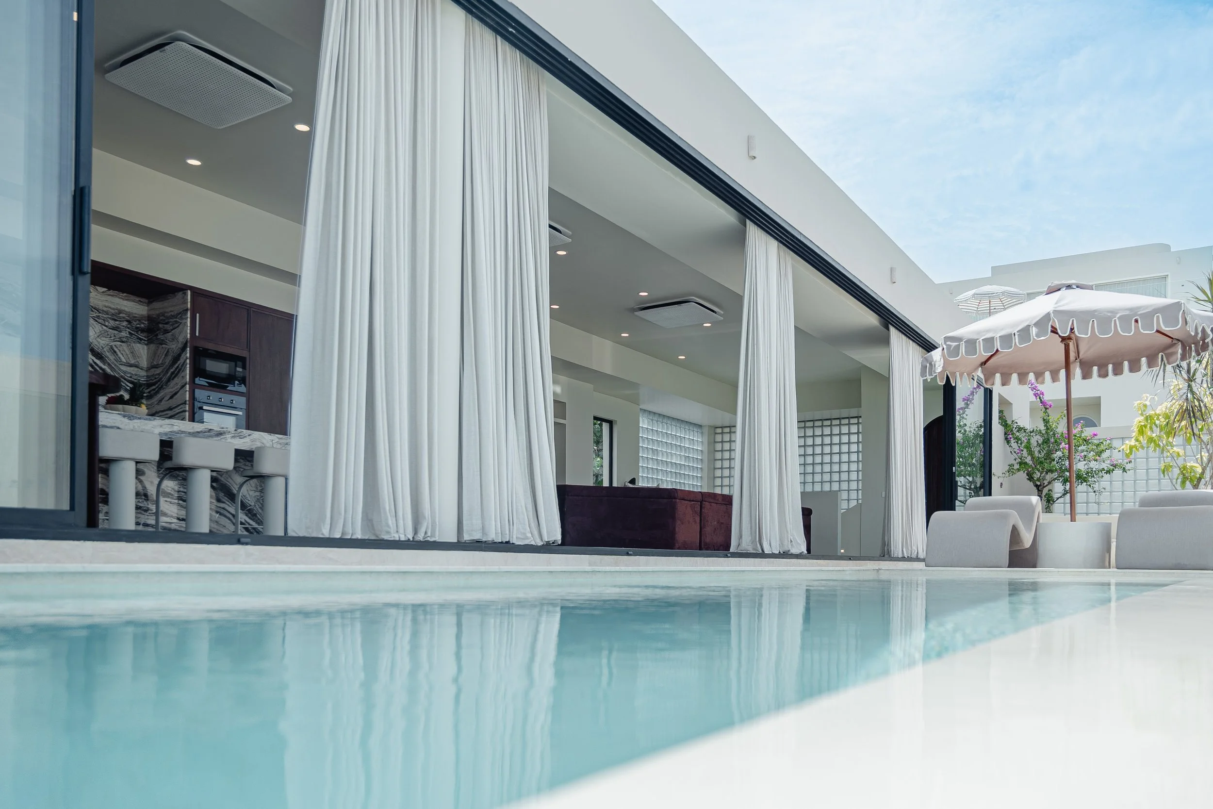 OCEAN VIEW VILLA NEXT TO DREAMLAND BEACH - 4 BEDROOM - BINGIN