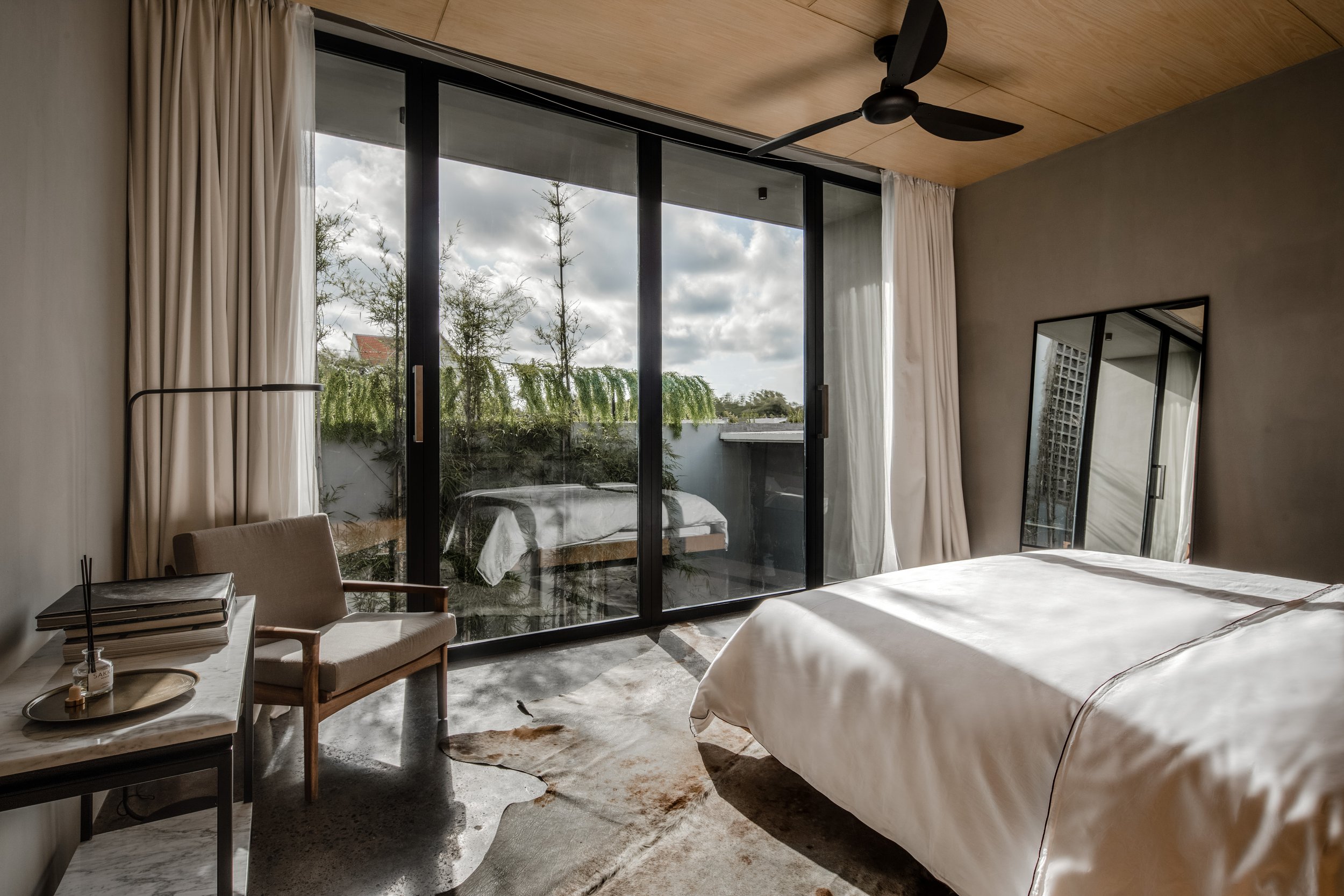 URBAN TROPICAL VILLA LOFT - 2 BEDROOM - CANGGU