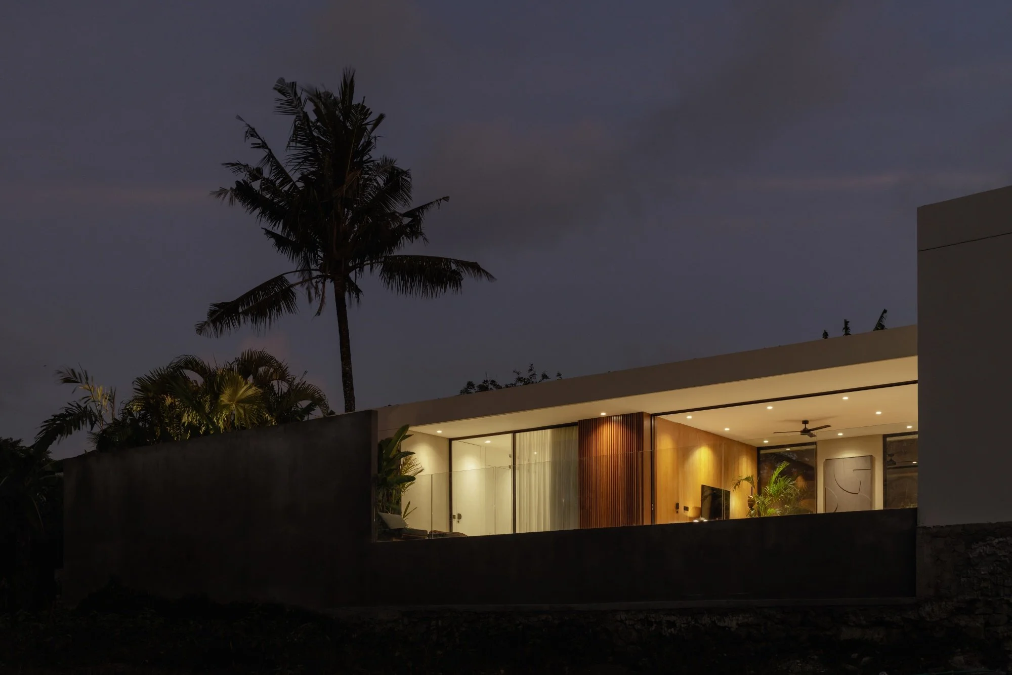 VILLA OF LINES AND LIGHT - 2 BEDROOM - CANGGU