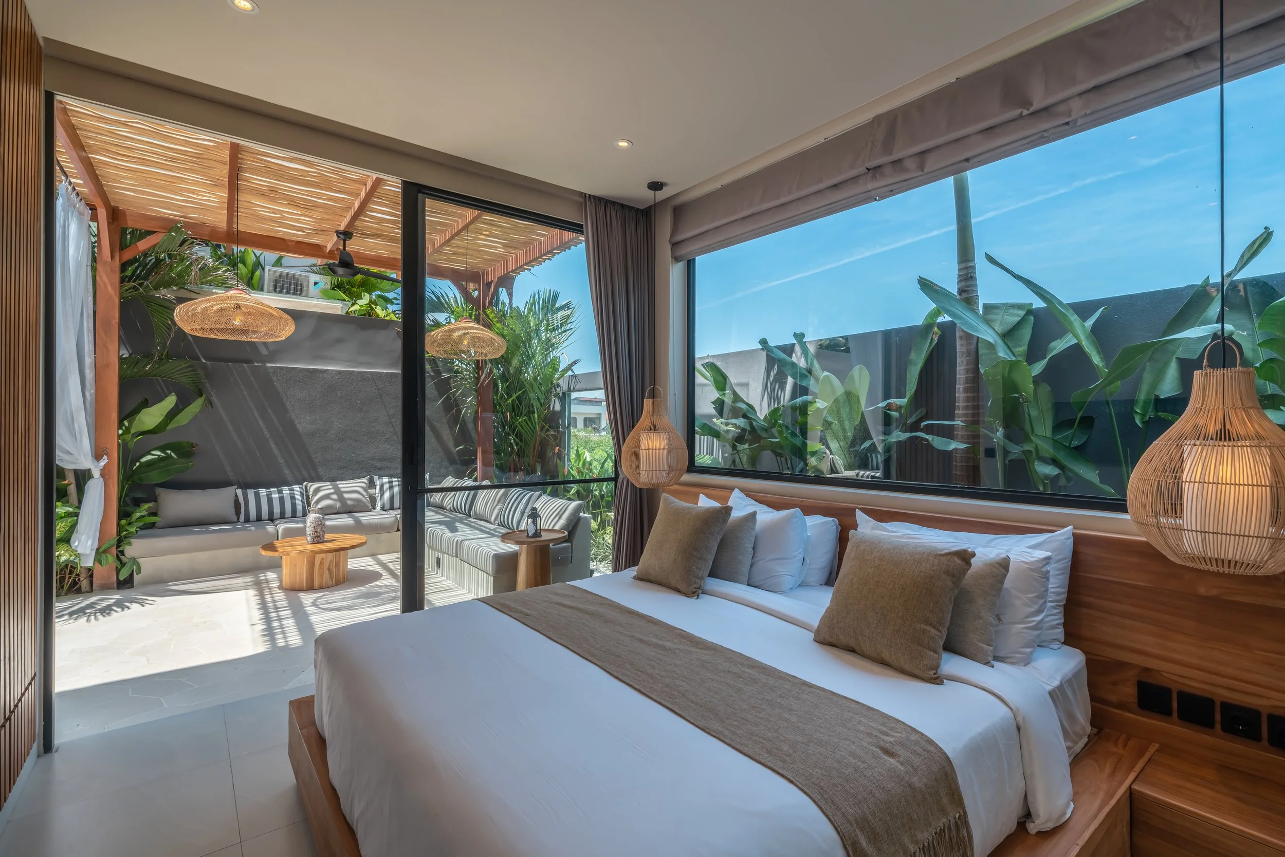 CONTEMPORARY VILLA WITH MEDITERRANEAN TOUCH - 2 BEDROOM - PERERENAN (copie)