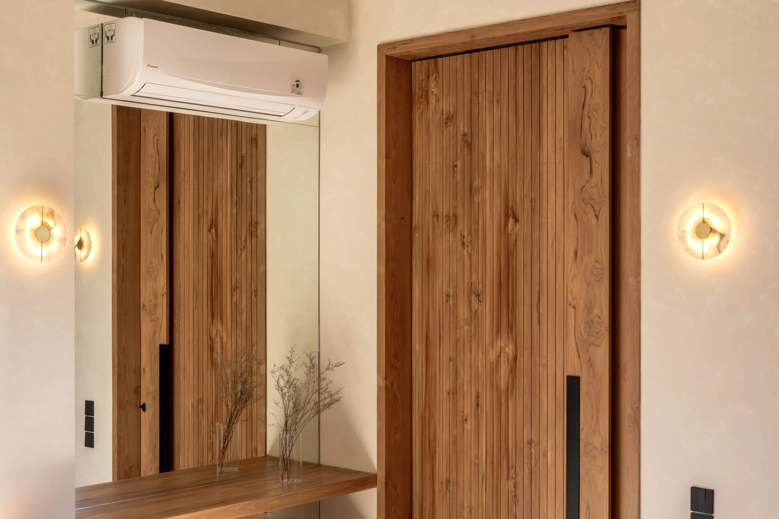 MONOLITHIC VILLA WITH TROPICAL SOUL - 2 BEDROOM - UBUD