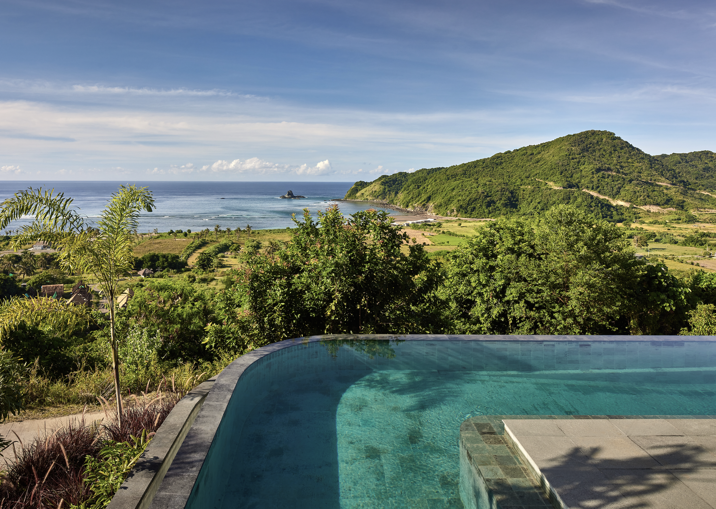 ARCHITECTURAL VILLA BY ALEXIS DORNIER - 5 BEDROOM - TAMPAH HILLS - LOMBOK - EXCLUSIVITY