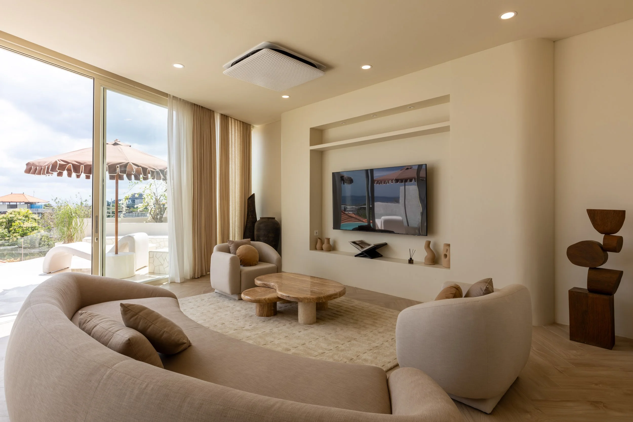 Payot Property-08.jpg