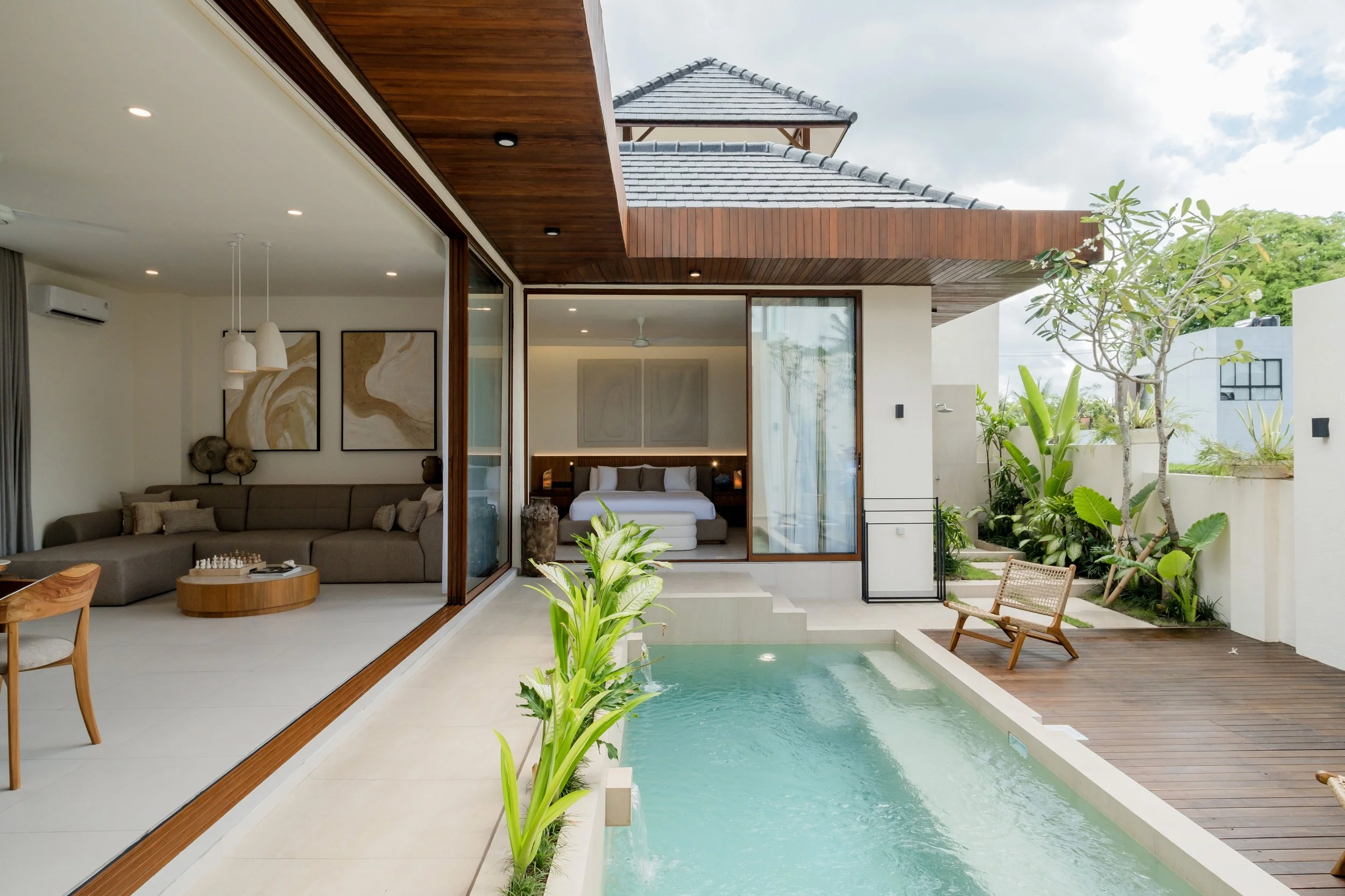 QUIET TROPICAL HOME ABOVE THE RICE FIELDS - 2 BEDROOM - UBUD