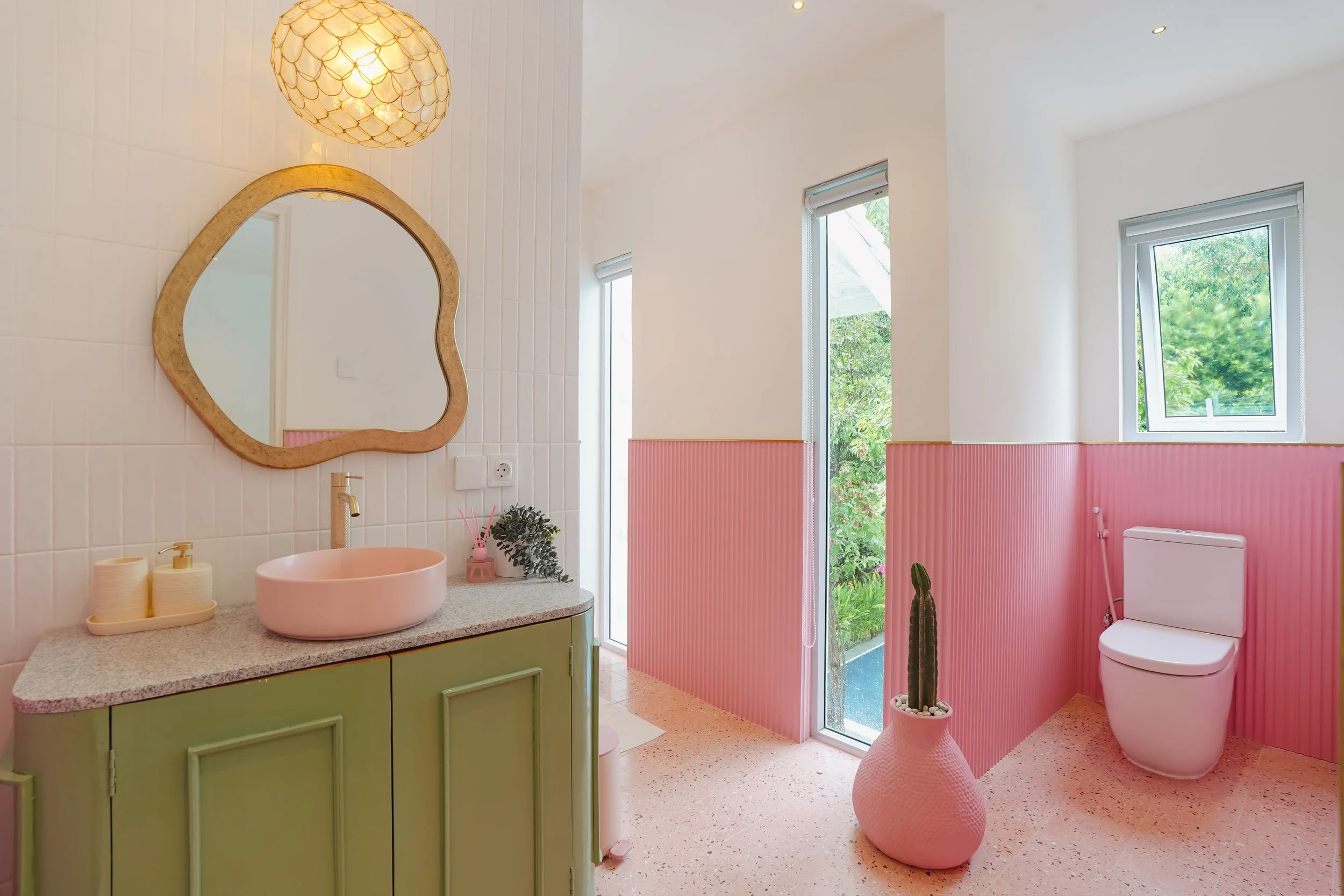 CONTEMPORARY SACTUARY FRAMED BY NATURE - 6 BEDROOM - UBUD