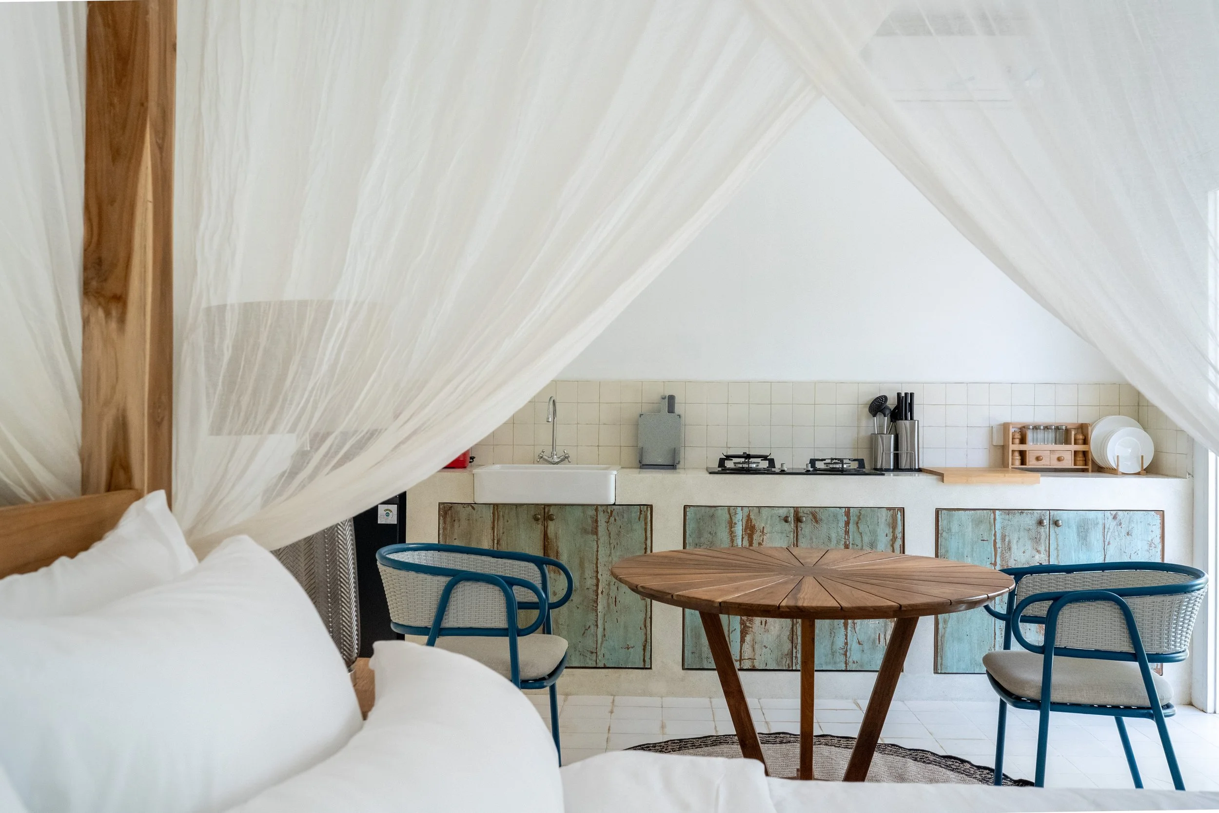 CONTEMPORARY SACTUARY FRAMED BY NATURE - 6 BEDROOM - UBUD