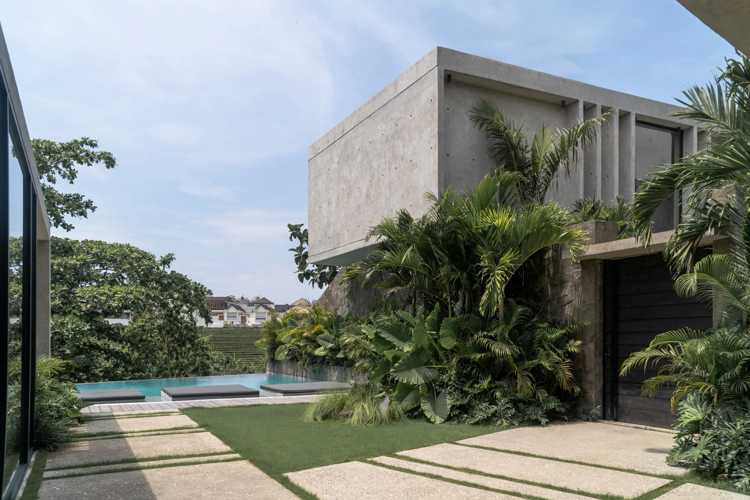 BRUTALIST LUXURY BOUTIQUE RESORT - KABA KABA