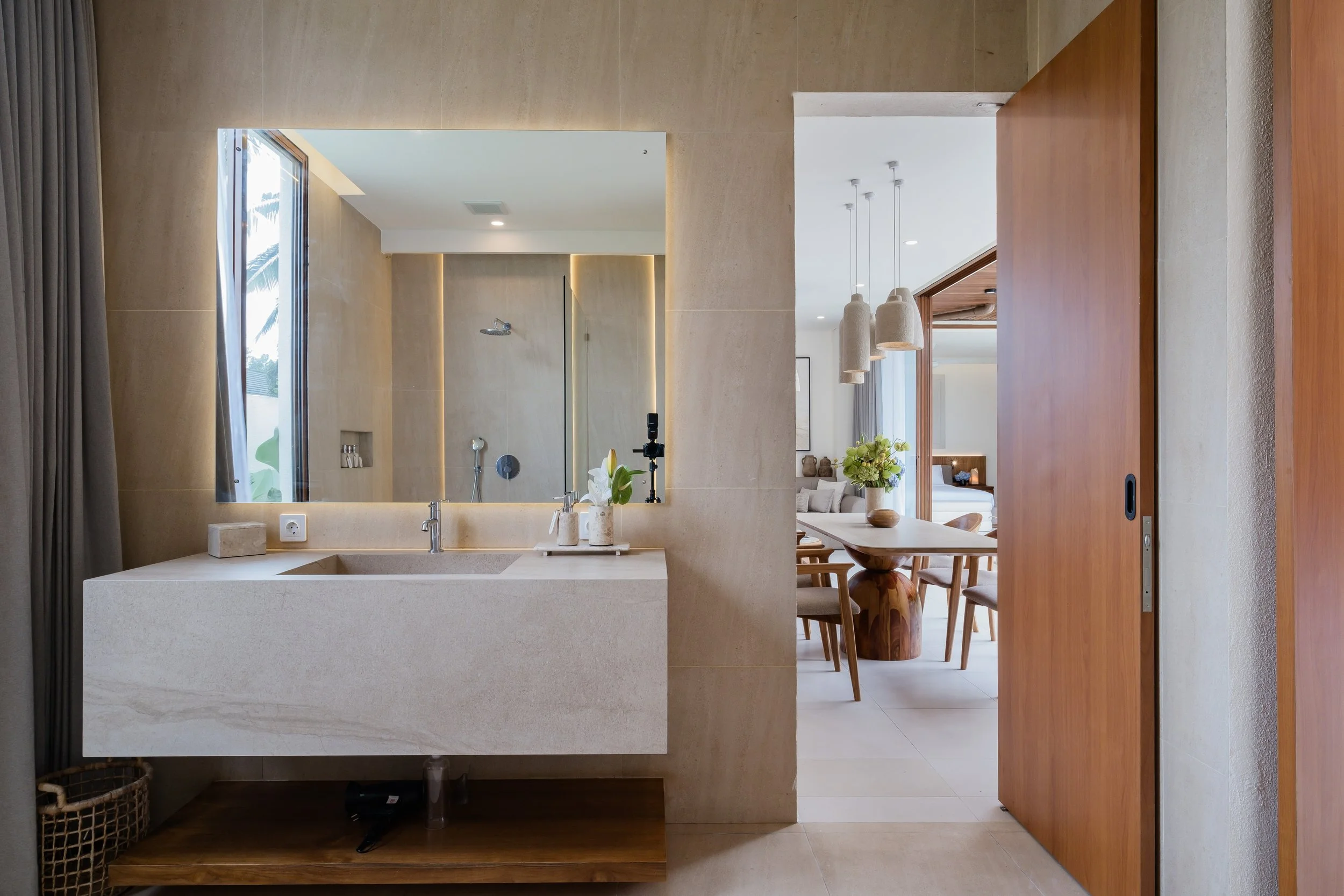 QUIET TROPICAL HOME ABOVE THE RICE FIELDS - 2 BEDROOM - UBUD