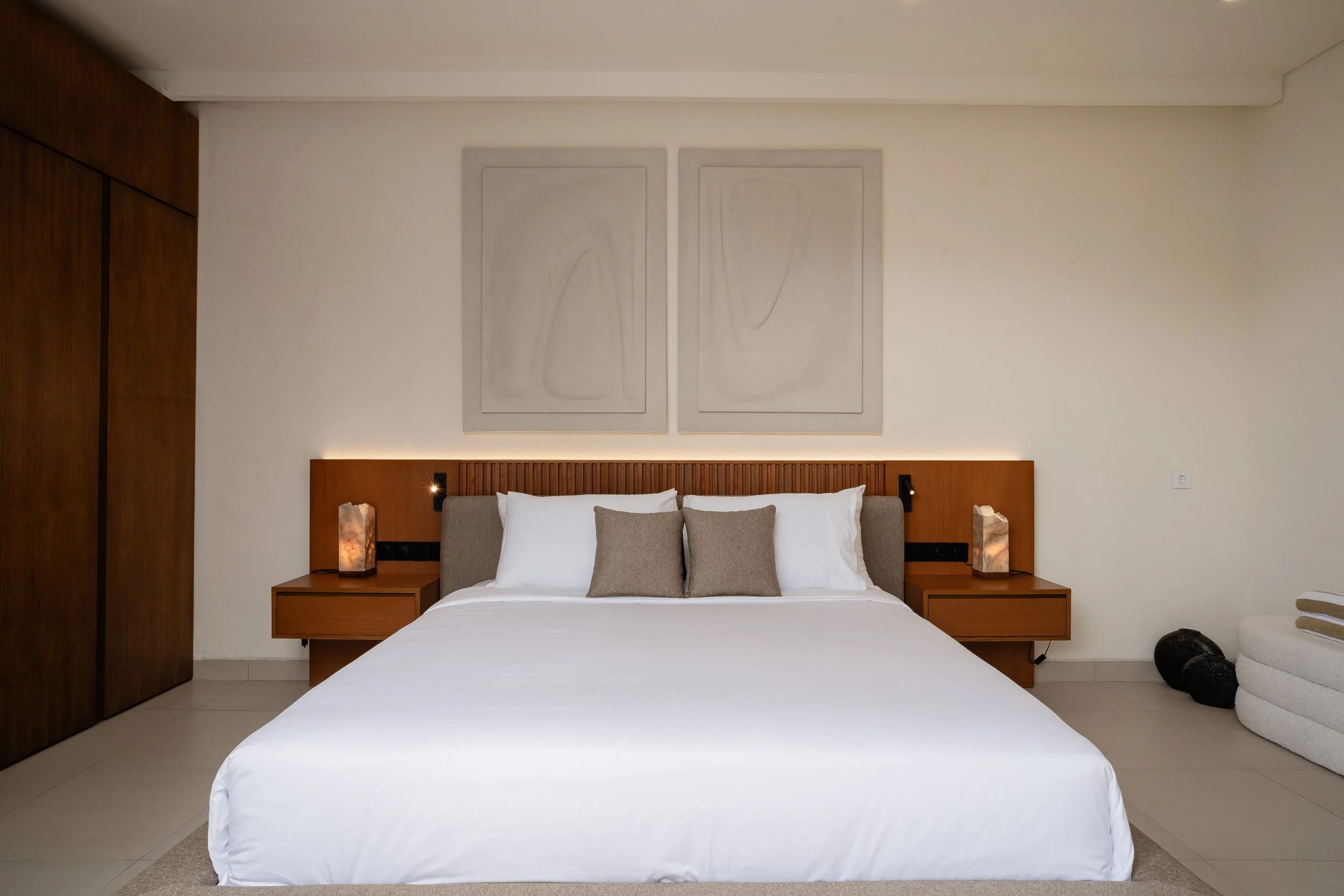 QUIET TROPICAL HOME ABOVE THE RICE FIELDS - 2 BEDROOM - UBUD