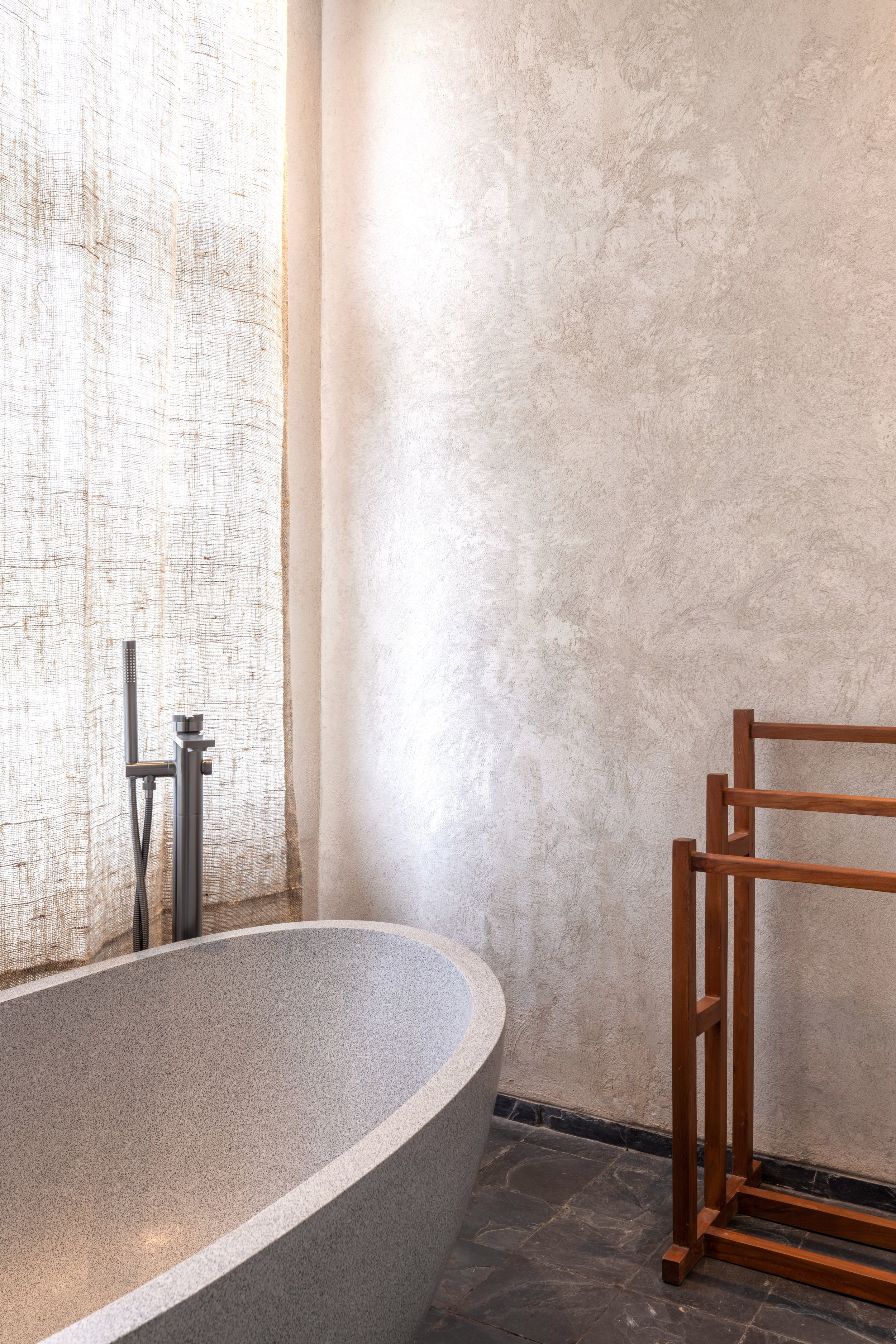 BALINESE MODERN TROPICAL STYLE VILLA - 6 BEDROOM - NYANYI BEACH - villa - for - sale - Bali