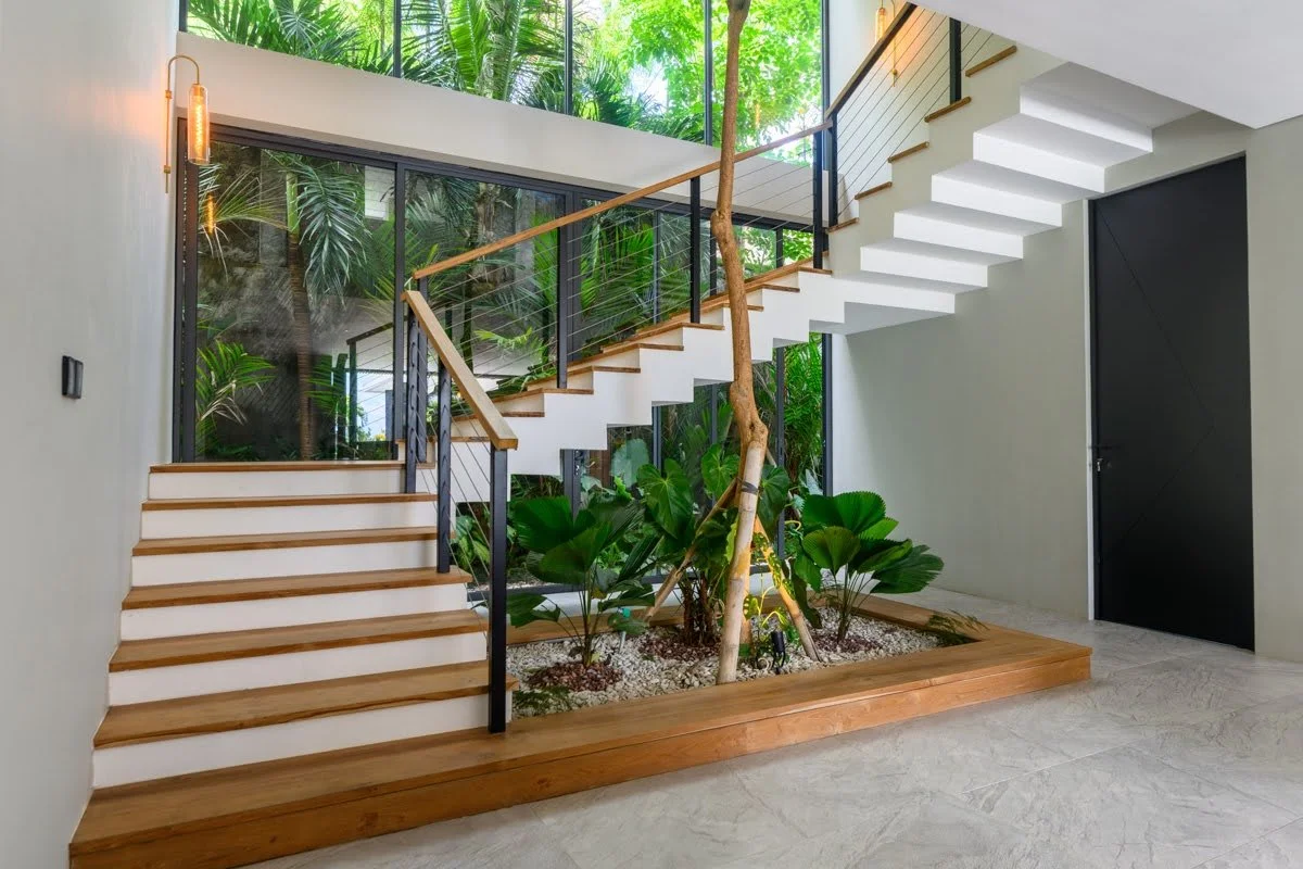 MODERN ELEGANT WHITE VILLA - 4 BEDROOM - JIMBARAN