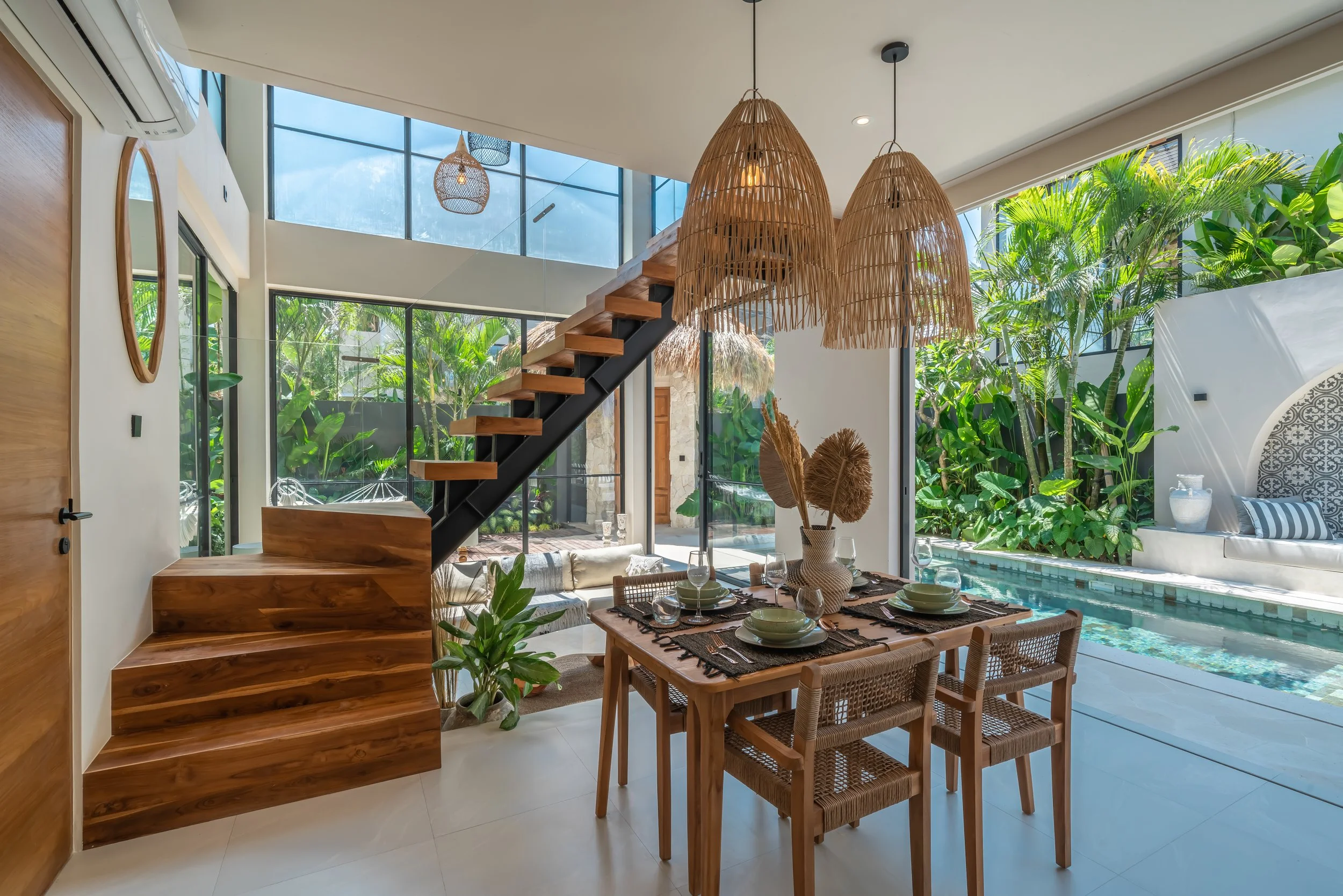 CONTEMPORARY VILLA WITH MEDITERRANEAN TOUCH - 2 BEDROOM - BINGIN