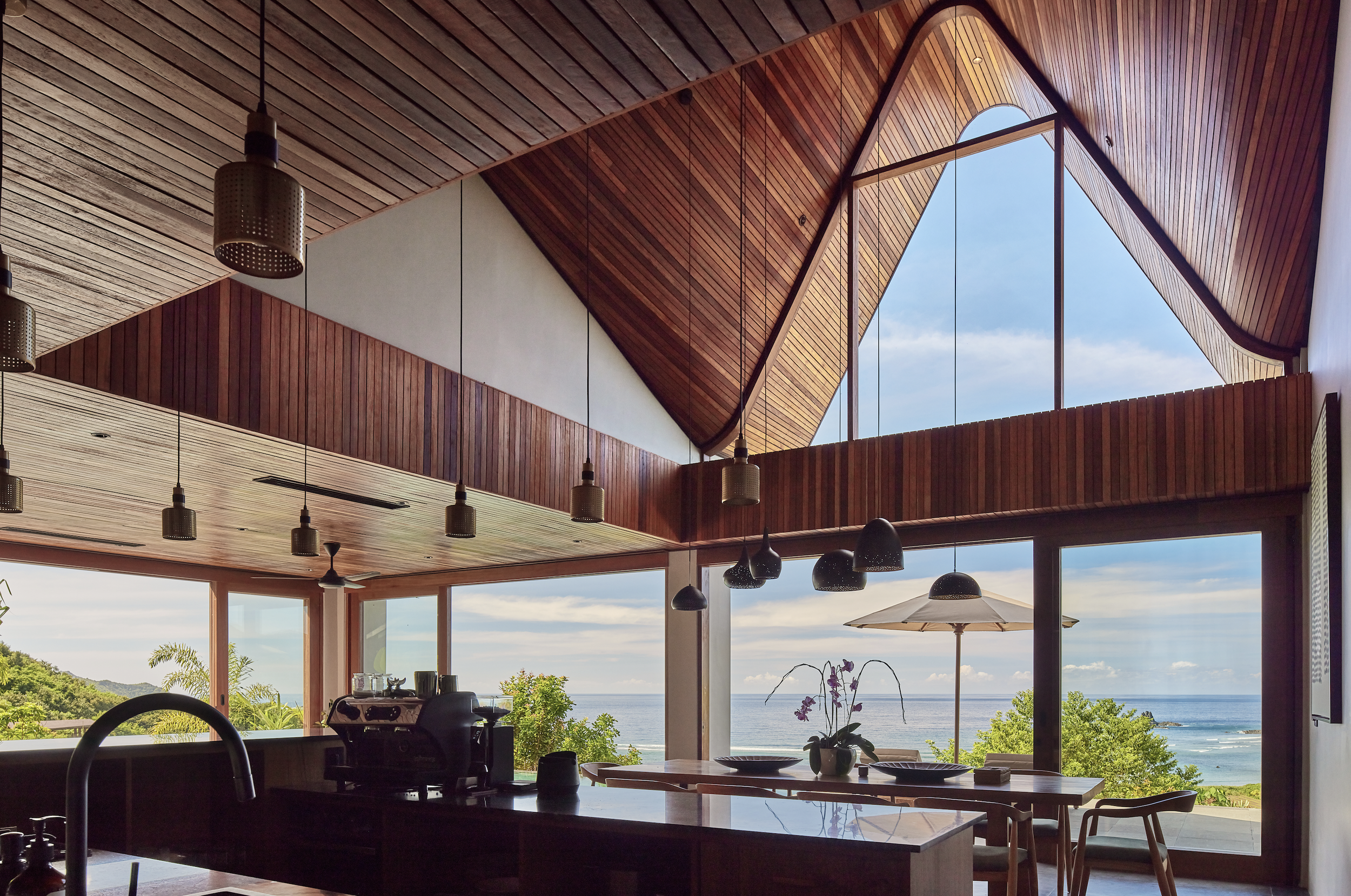 ARCHITECTURAL VILLA BY ALEXIS DORNIER - 5 BEDROOM - TAMPAH HILLS - LOMBOK - EXCLUSIVITY