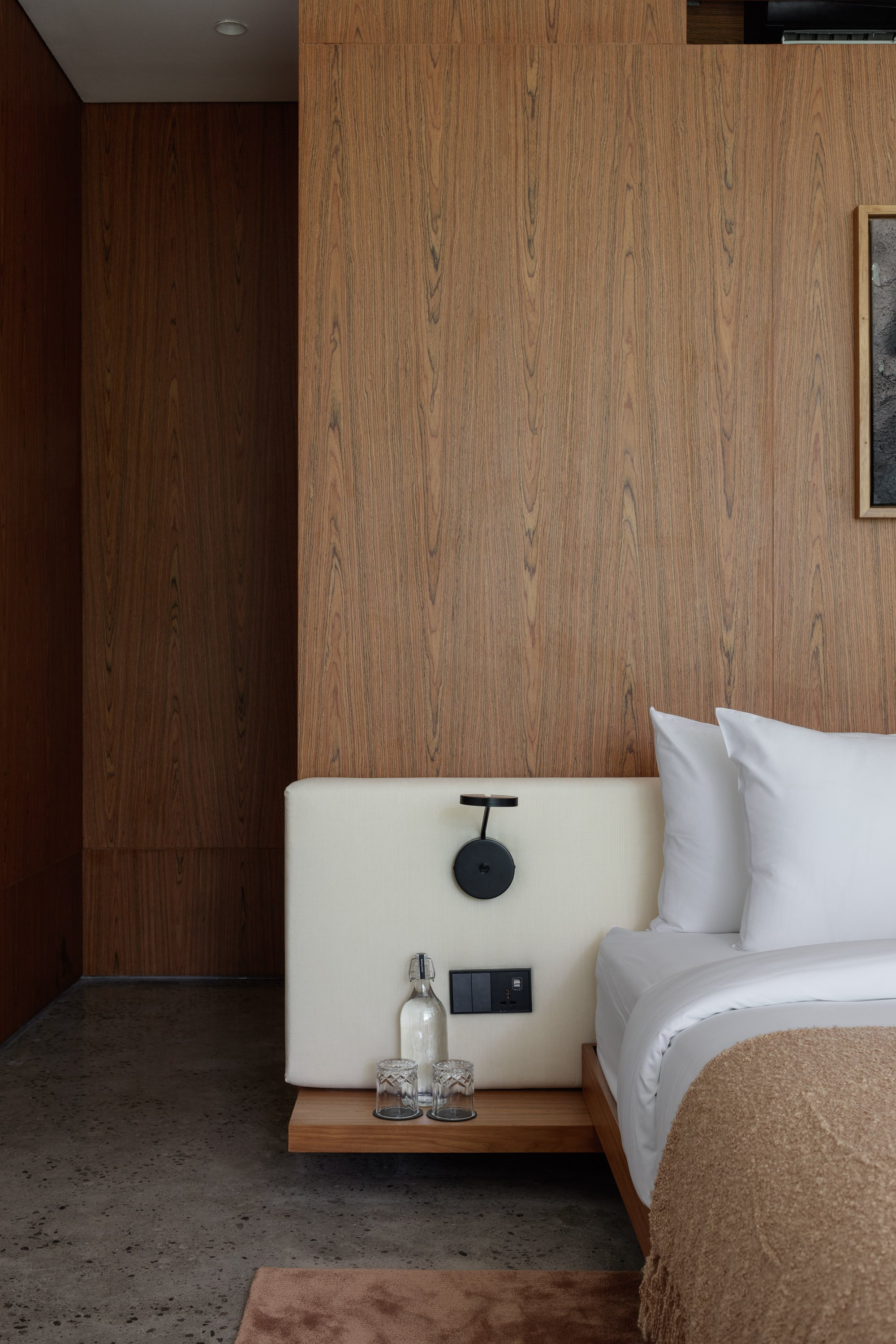 VILLA OF LINES AND LIGHT - 2 BEDROOM - CANGGU