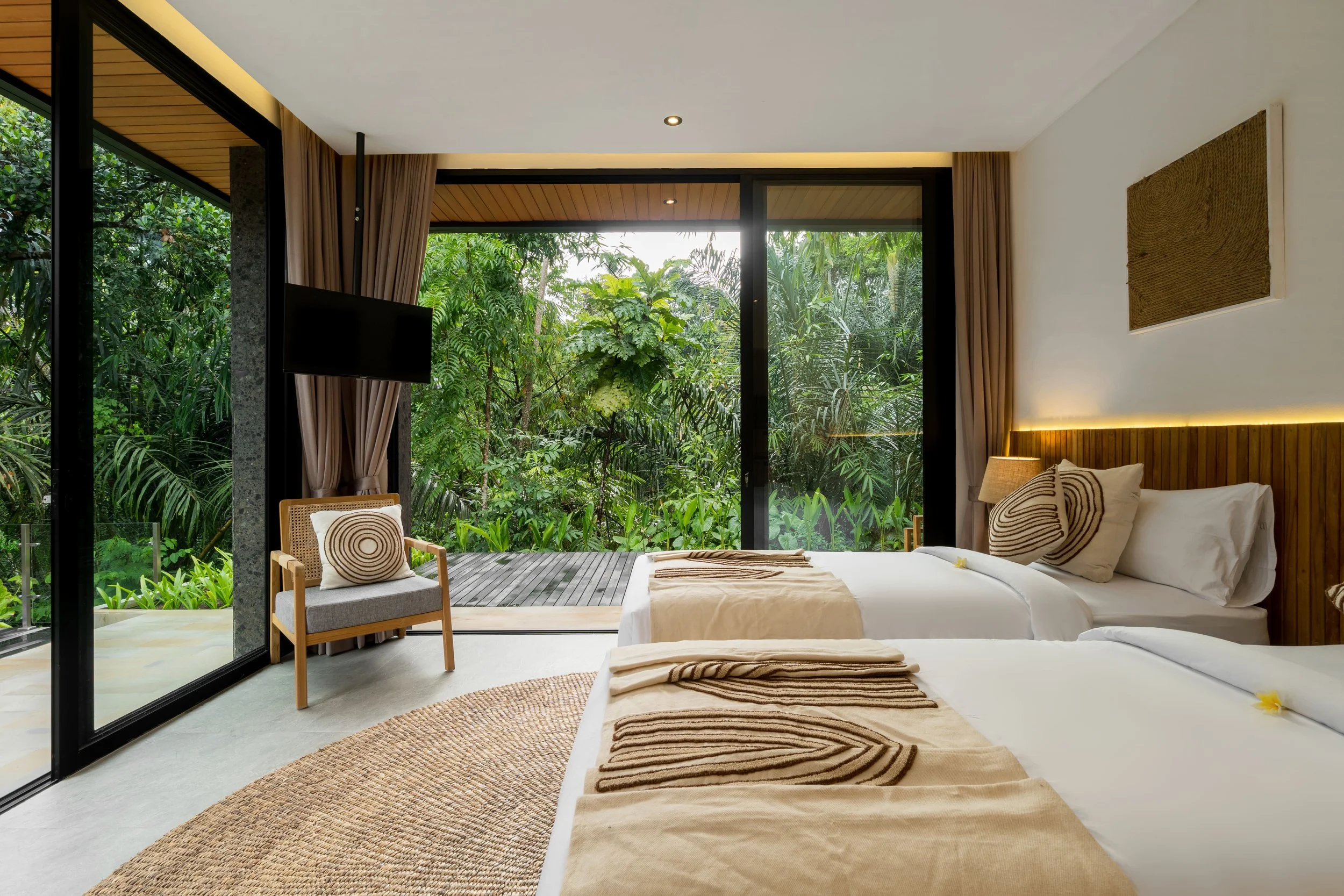 OBSIDIAN HIDEAWAY VILLA - 6 BEDROOM - UBUD