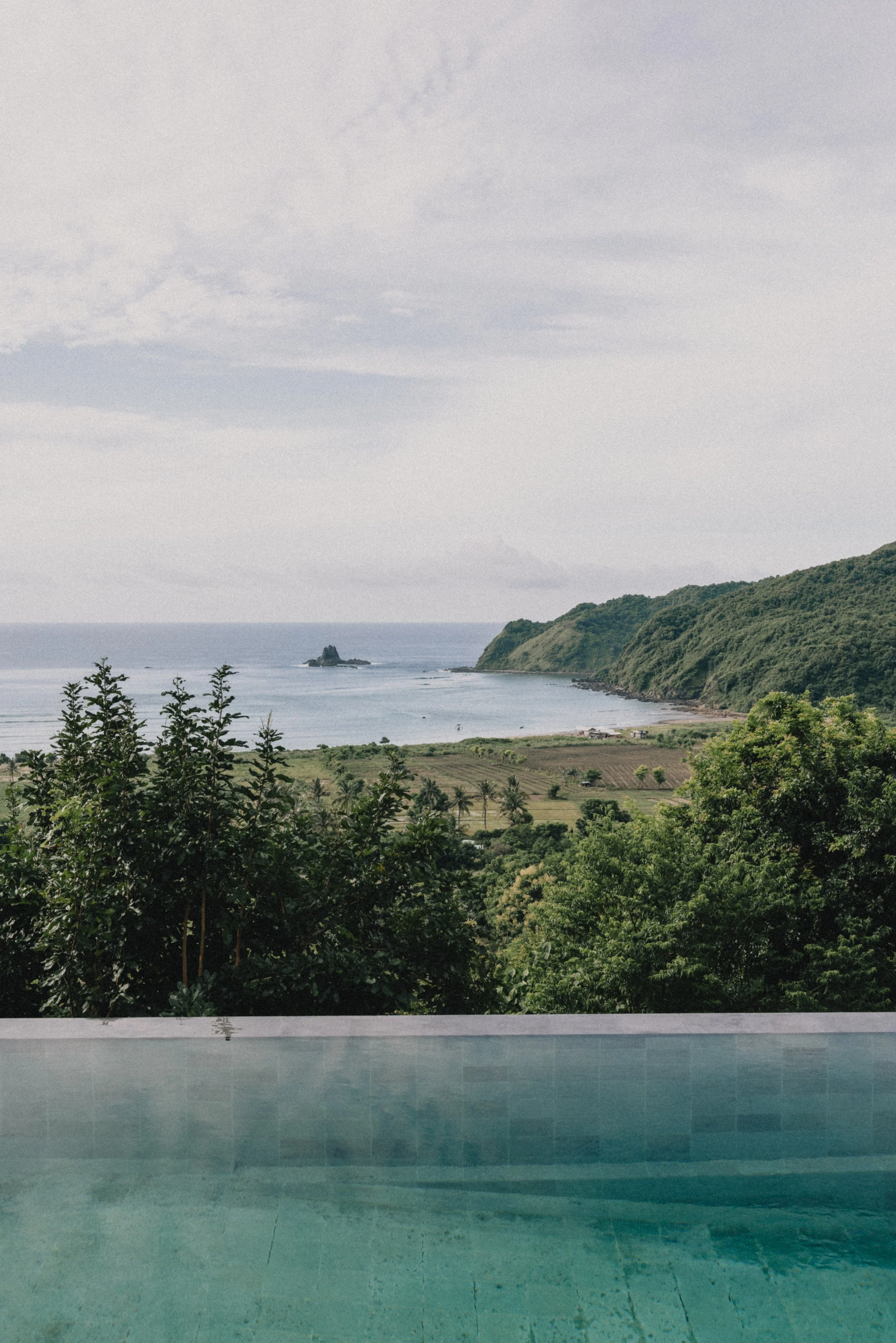 ARCHITECTURAL VILLA BY ALEXIS DORNIER - 5 BEDROOM - TAMPAH HILLS - LOMBOK - EXCLUSIVITY