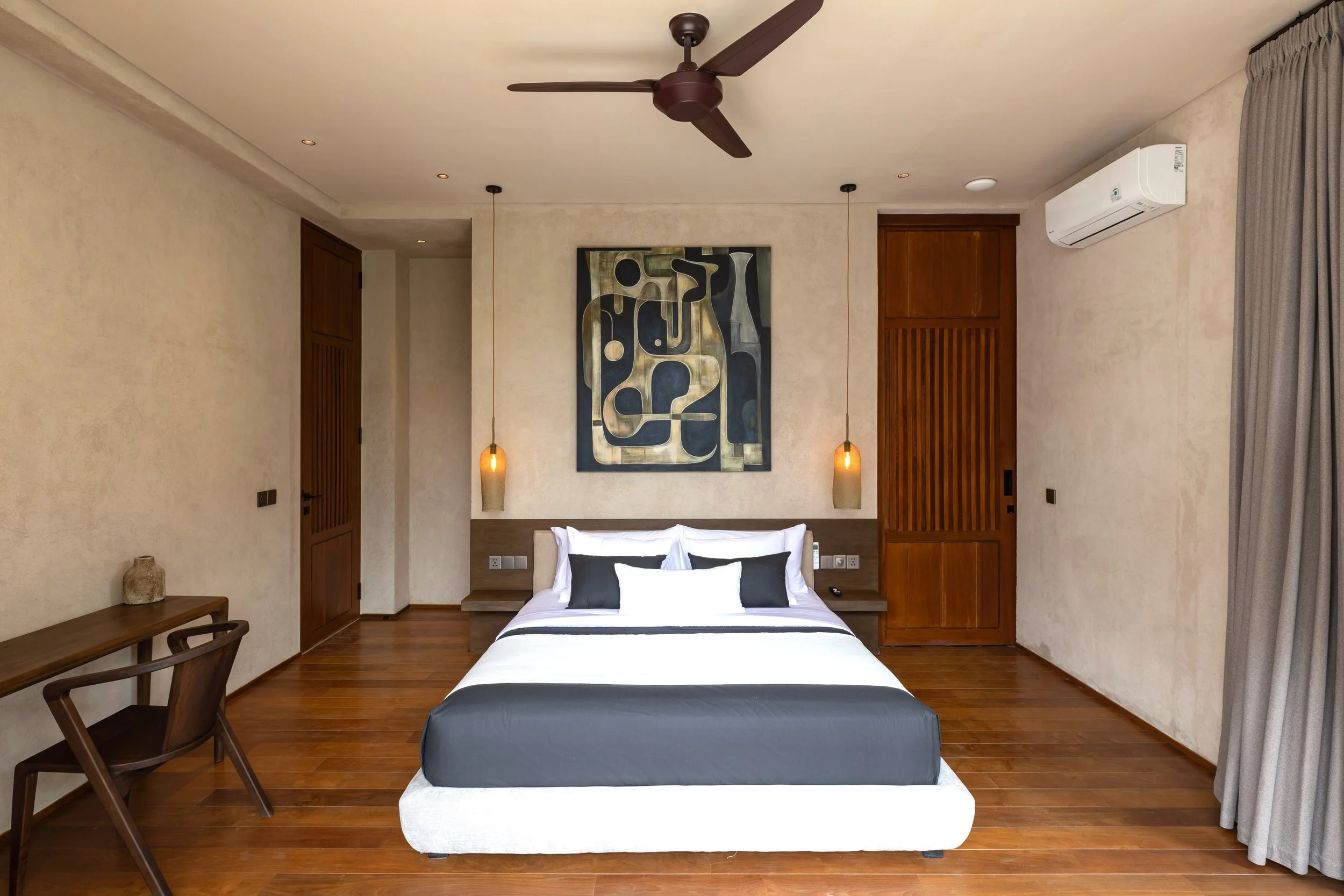 BALINESE MODERN TROPICAL STYLE VILLA - 6 BEDROOM - NYANYI BEACH - villa - for - sale - Bali