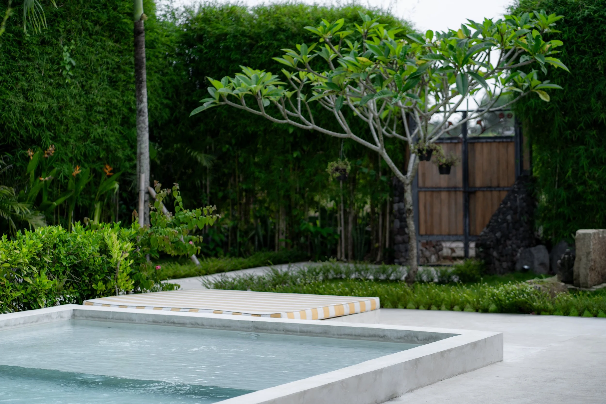 CONTEMPORARY SACTUARY FRAMED BY NATURE - 6 BEDROOM - UBUD