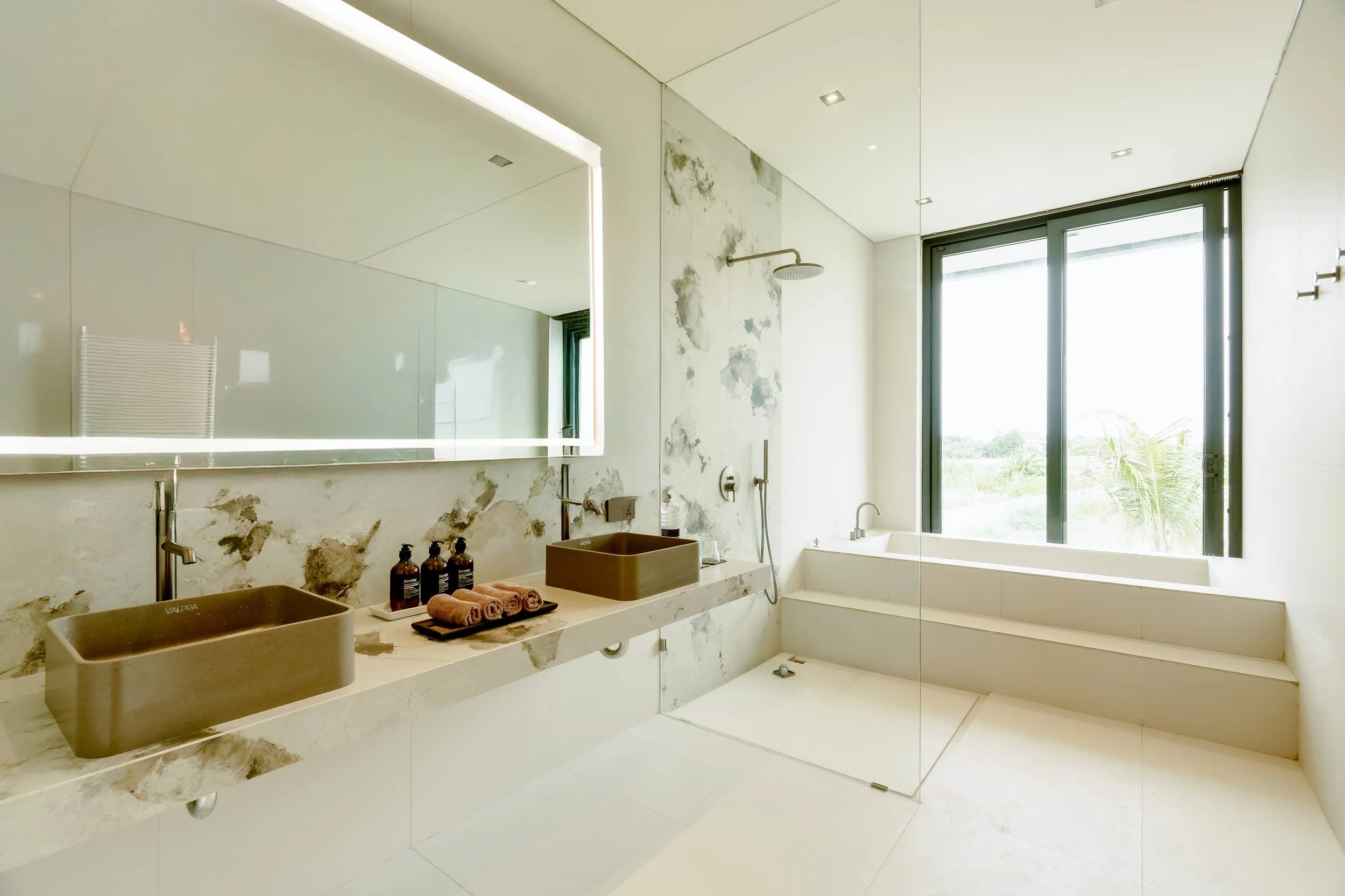 BOLD LINES & NATURAL TEXTURES VILLA - 4 BEDROOM - SEMINYAK - Bali - for sale - luxury - villa