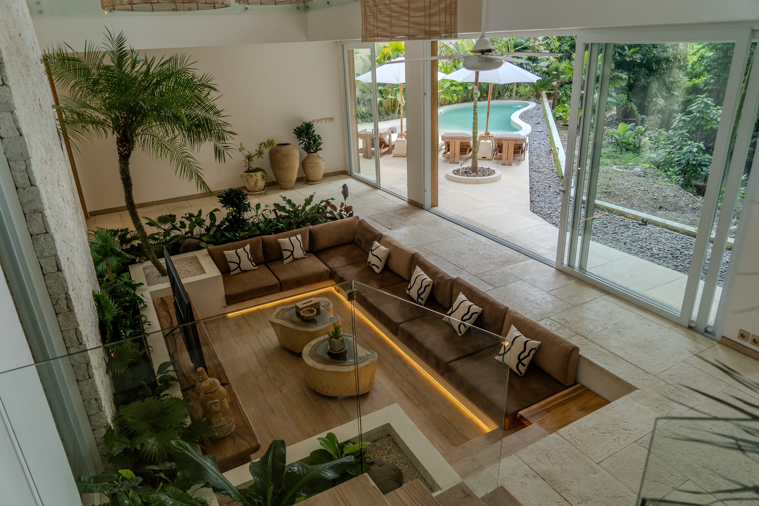 LAGOON STYLE TROPICAL VILLA - 4 BEDROOMS - PERERENAN