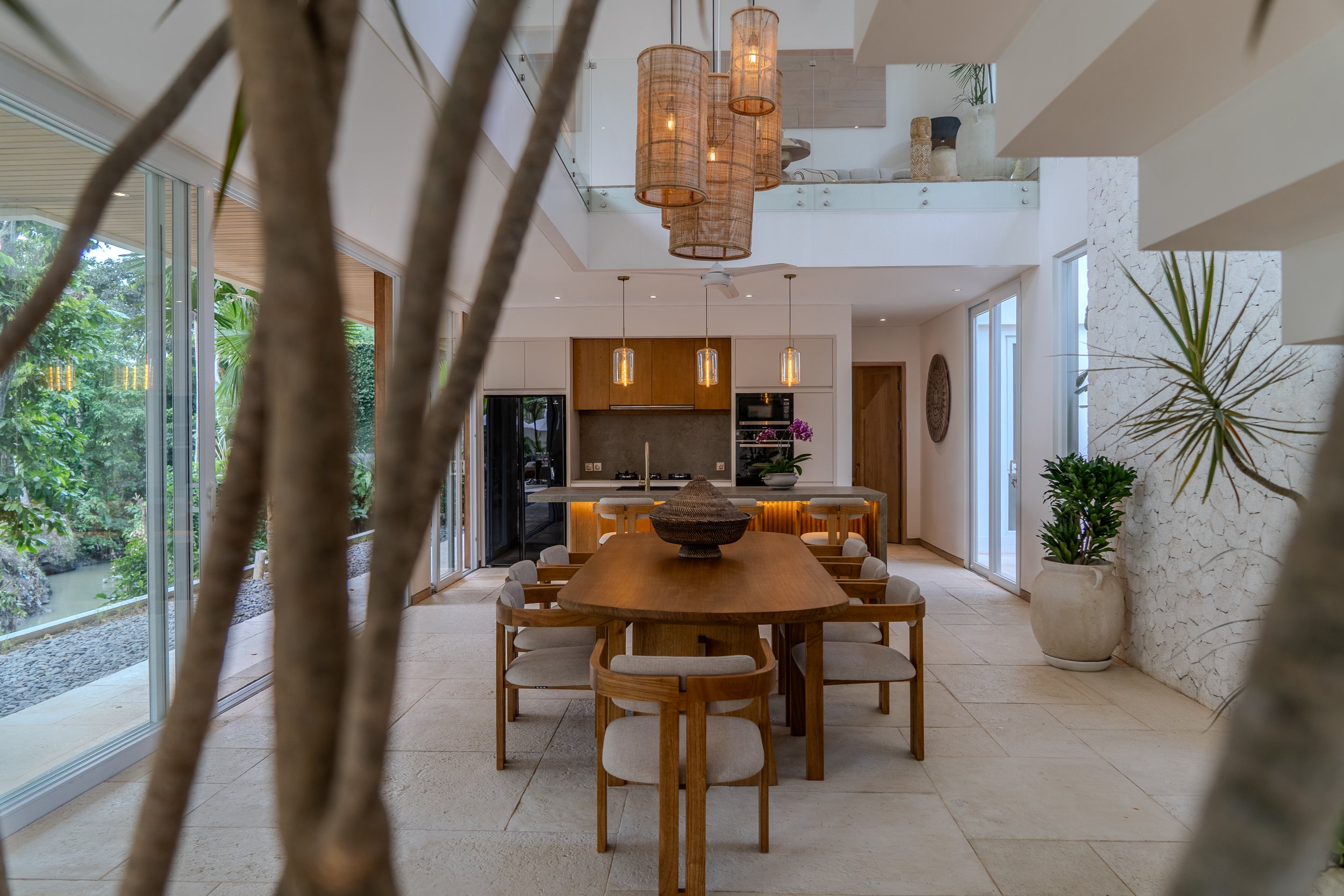 LAGOON STYLE TROPICAL VILLA - 4 BEDROOMS - PERERENAN