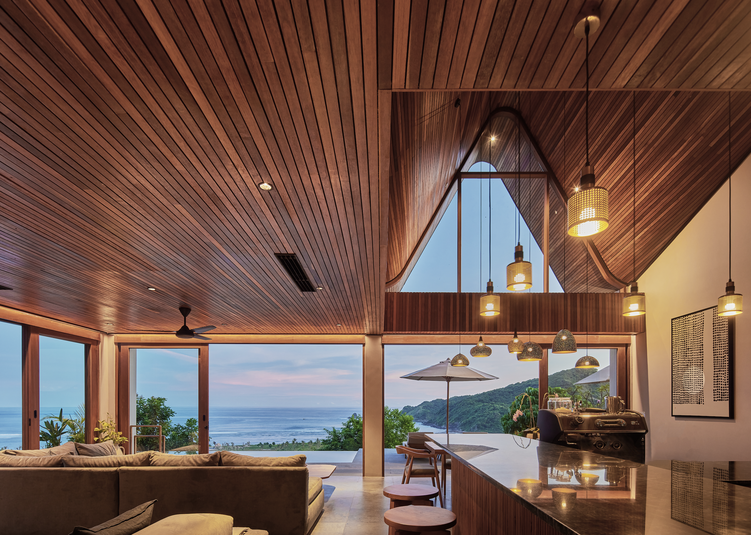 ARCHITECTURAL VILLA BY ALEXIS DORNIER - 5 BEDROOM - TAMPAH HILLS - LOMBOK - EXCLUSIVITY